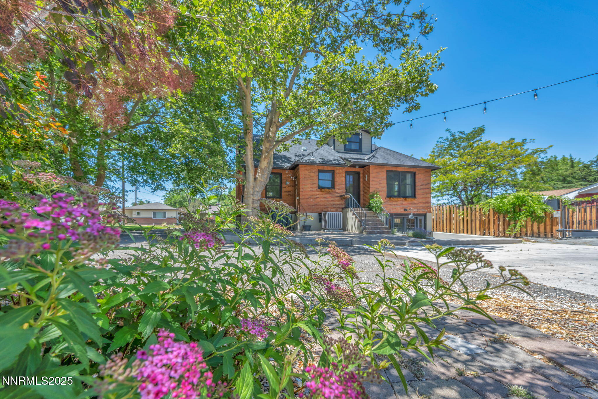 22-web-or-mls-1300-clough-rd