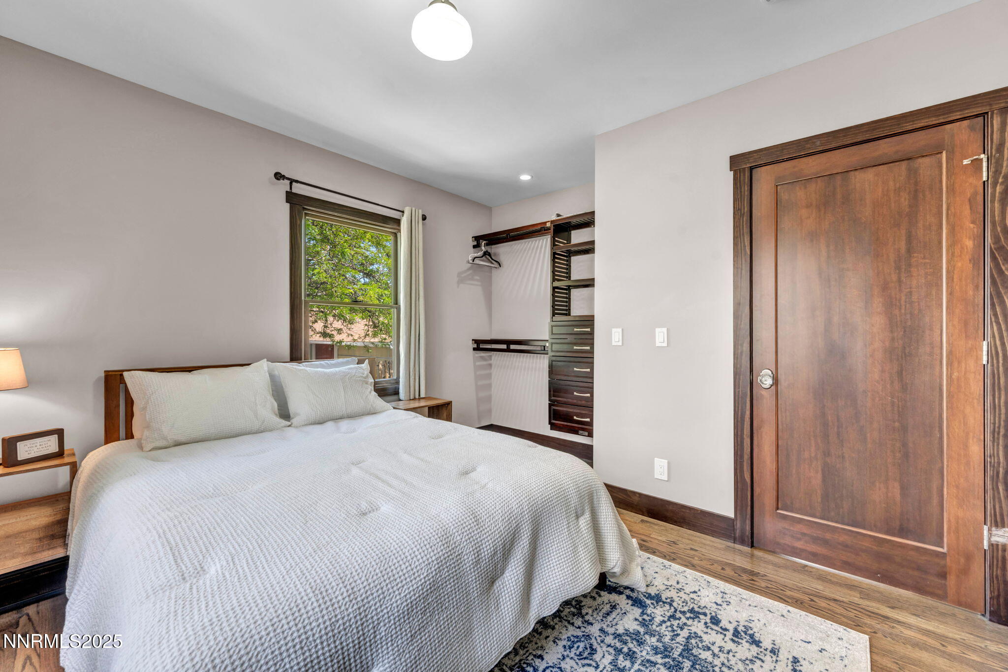 25-web-or-mls-1300-clough-rd