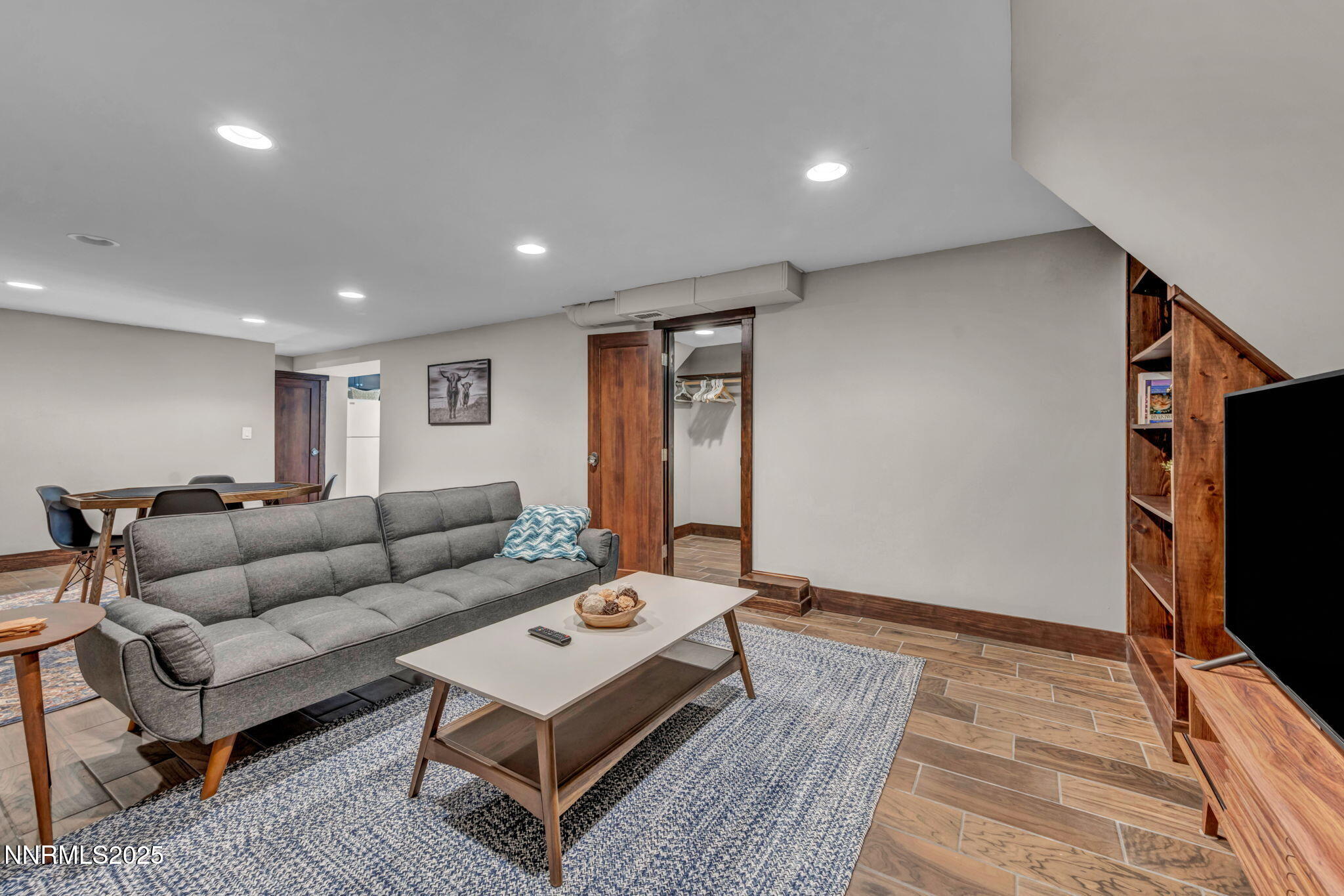 45-web-or-mls-1300-clough-rd