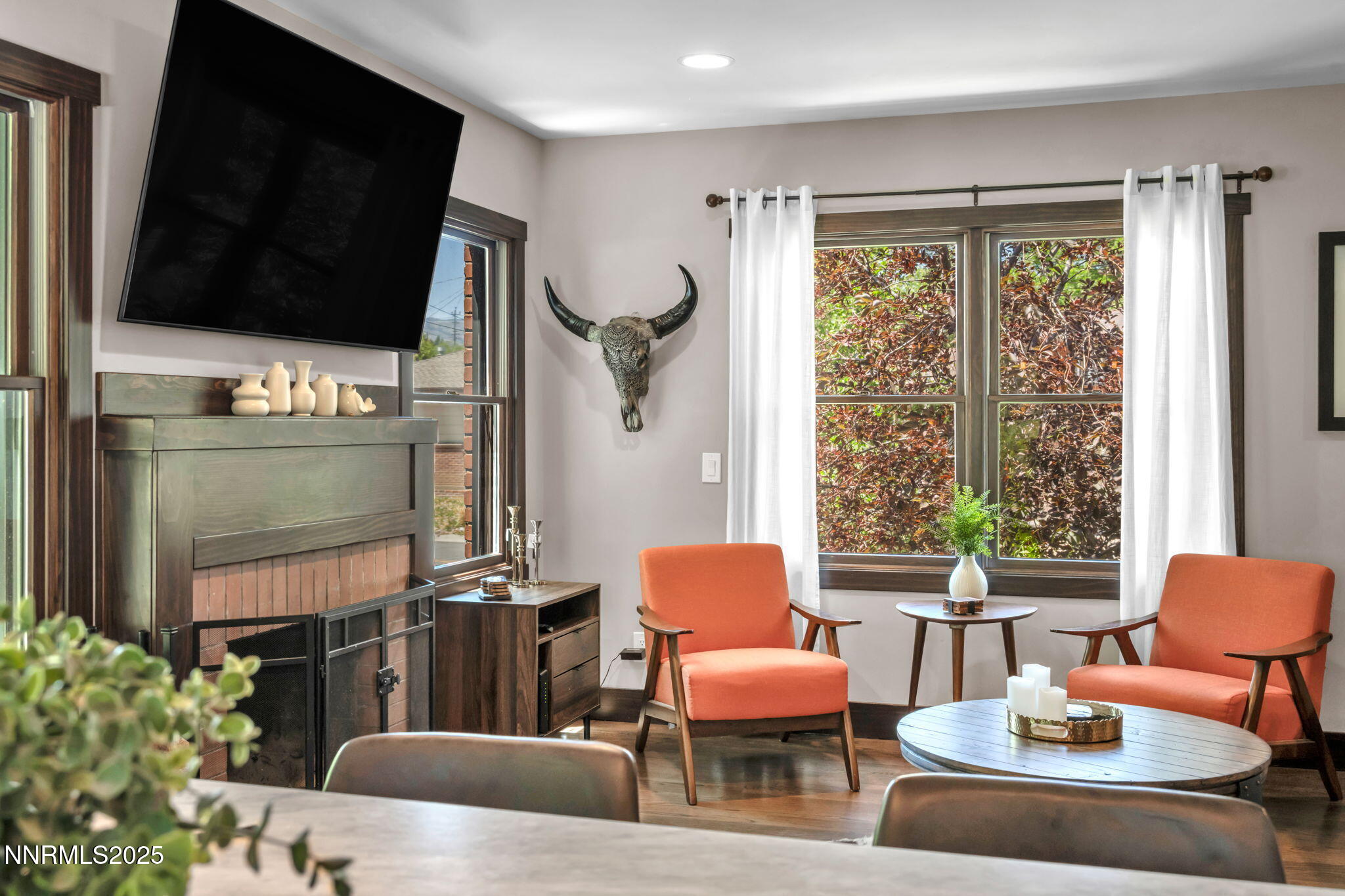 67-web-or-mls-1300-clough-rd