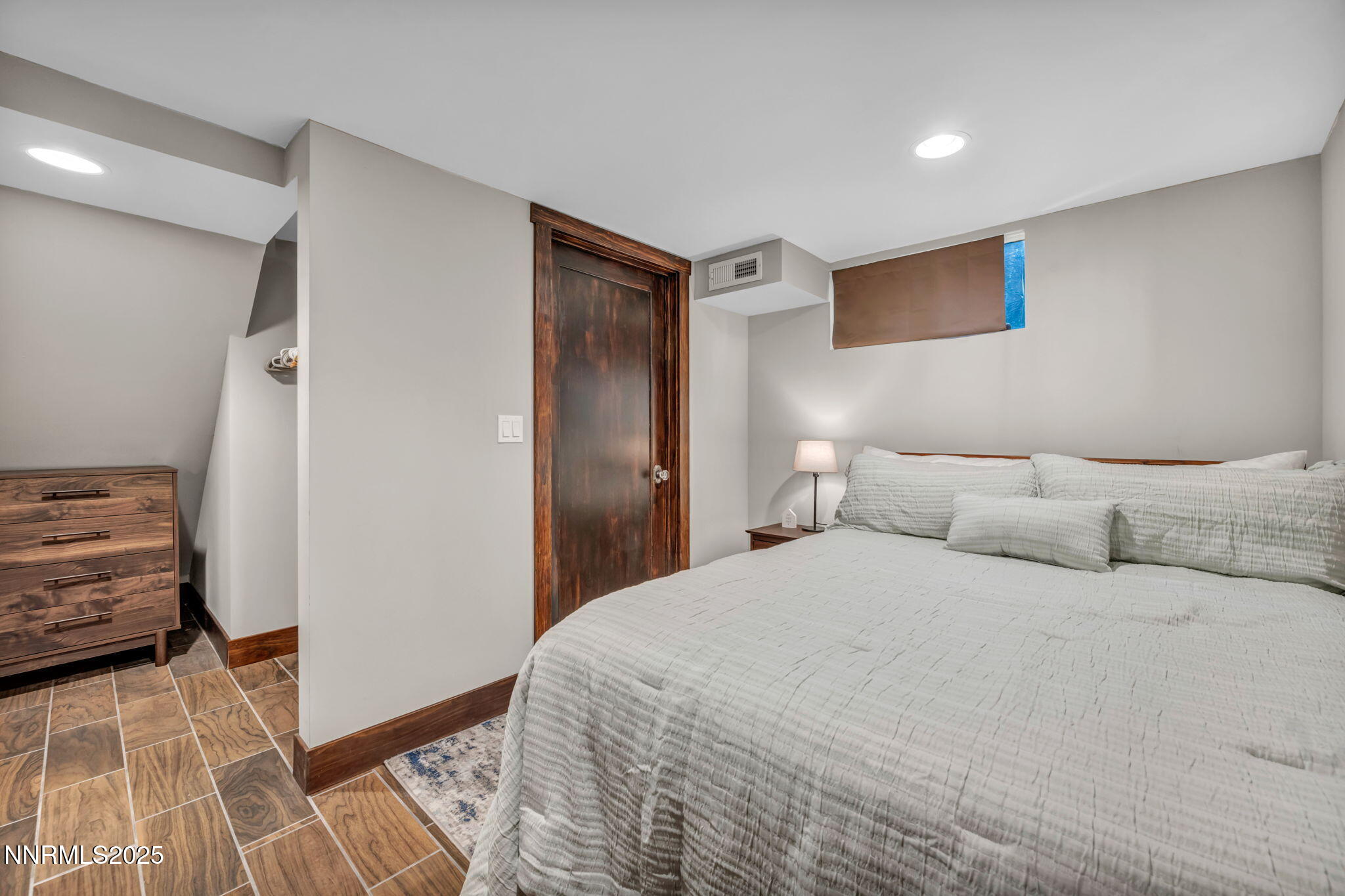 49-web-or-mls-1300-clough-rd