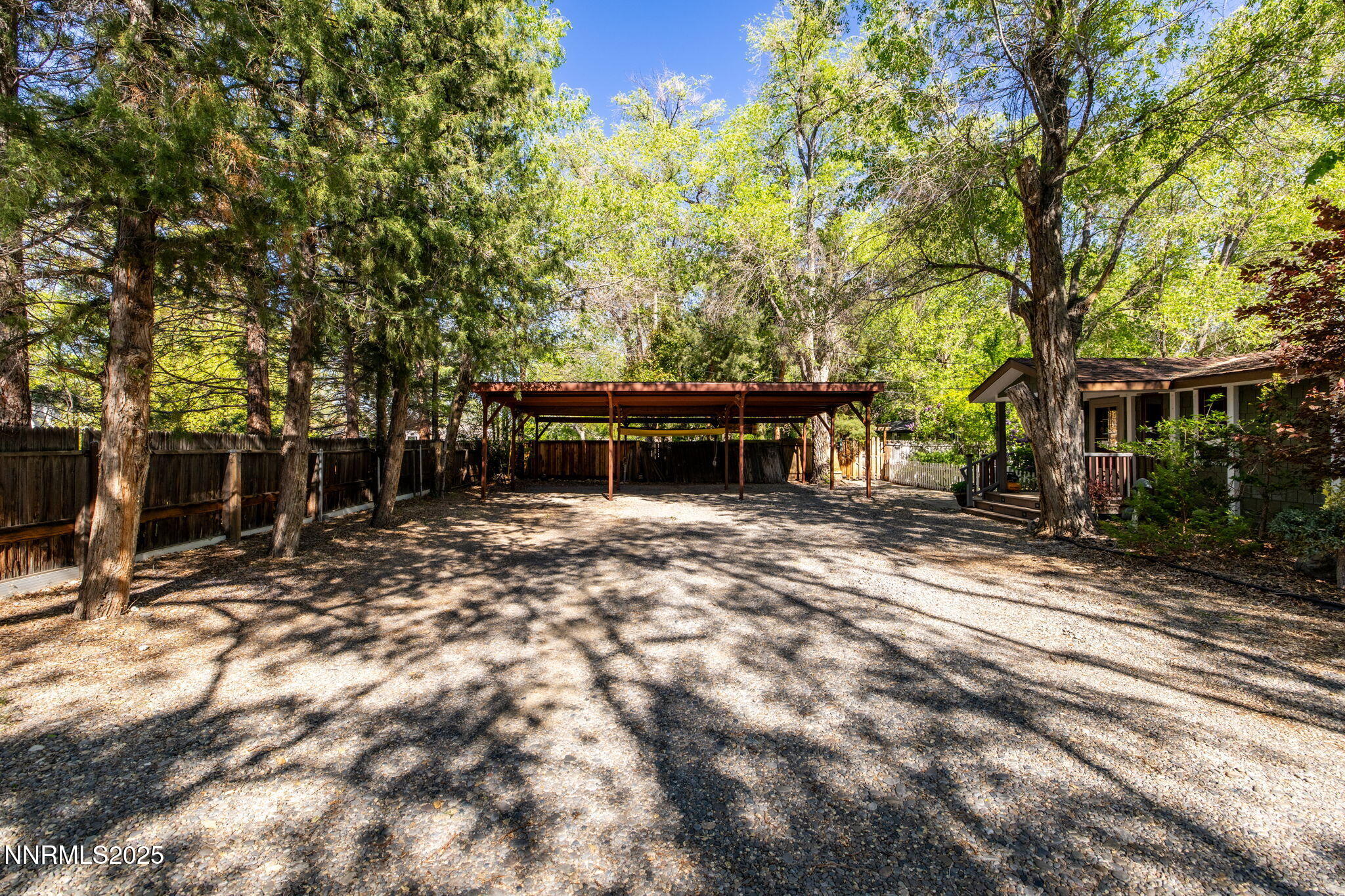 35-web-or-mls-1555 Mt Rose-3