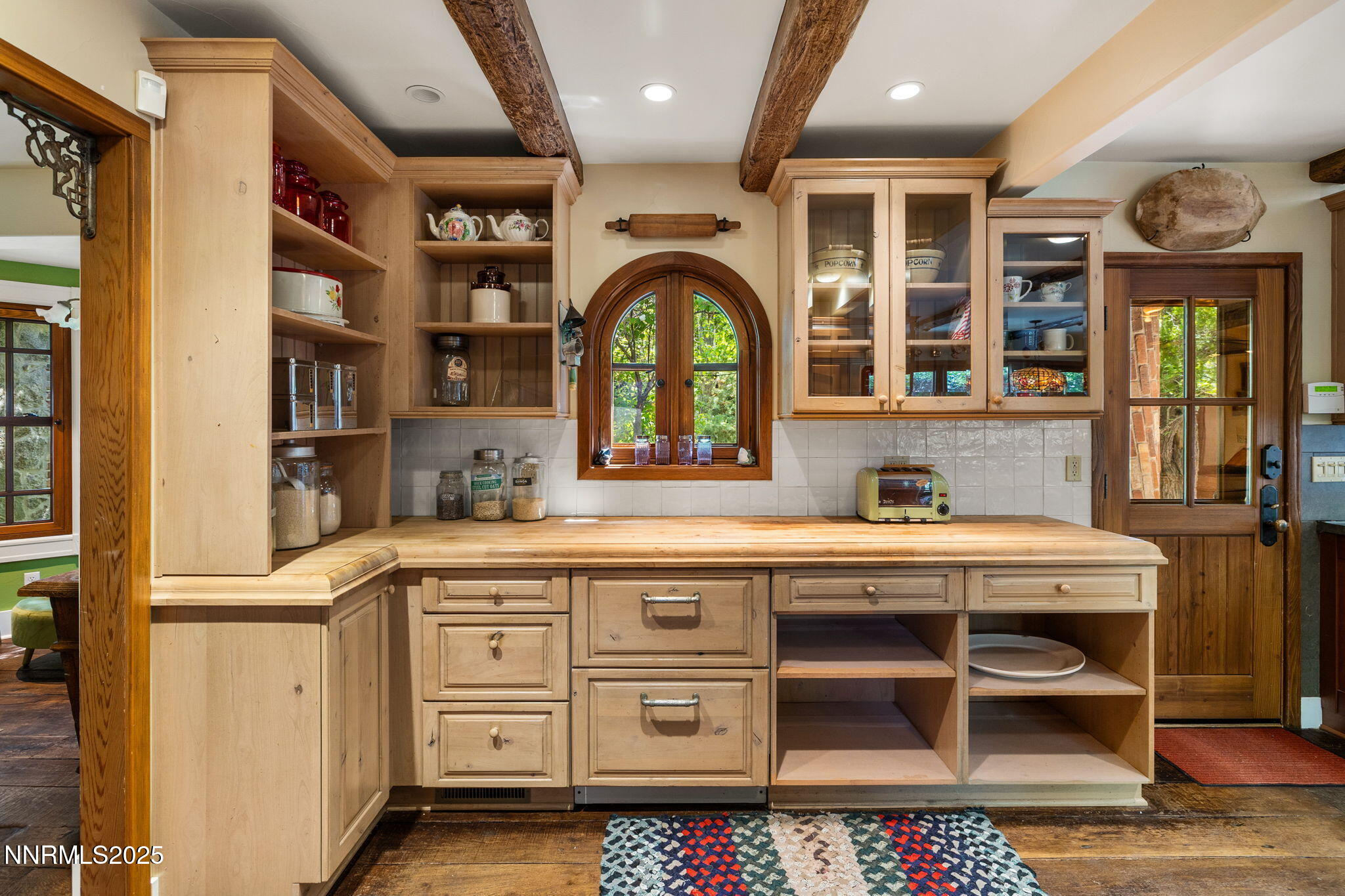 82-web-or-mls-1555 Marsh-61