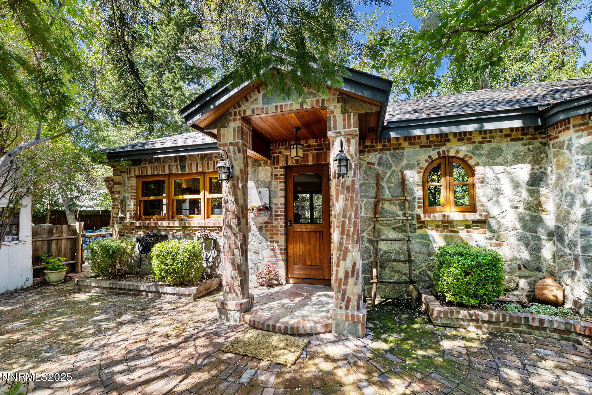 75-web-or-mls-1555 Marsh-53