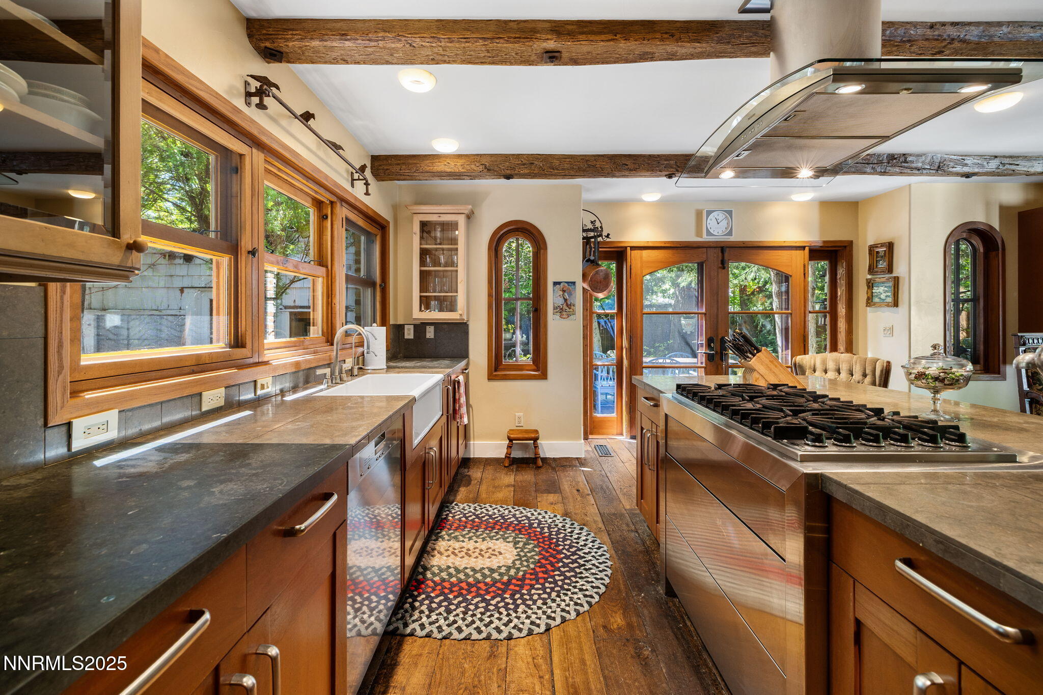 78-web-or-mls-1555 Marsh-56