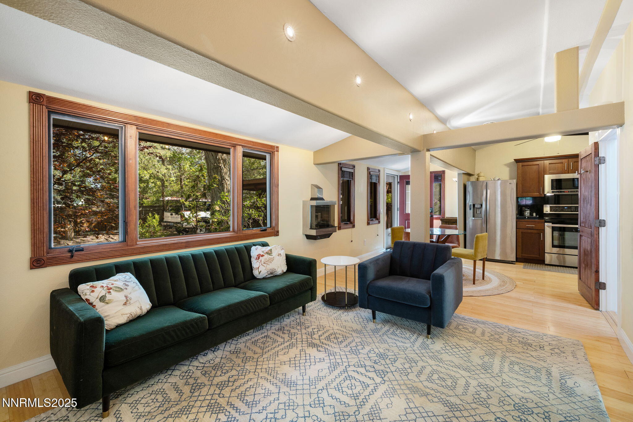 45-web-or-mls-1555 Marsh-23