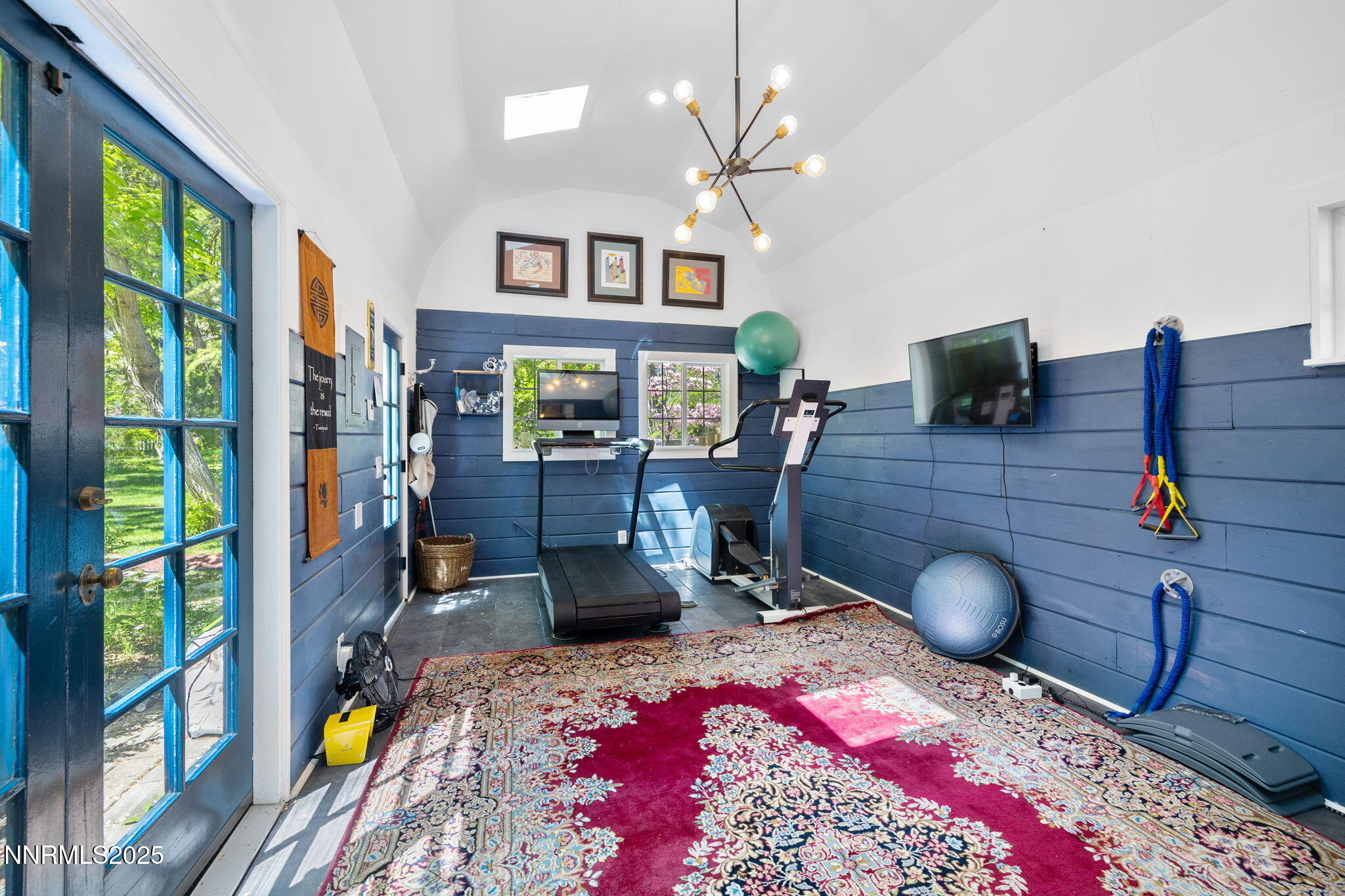 105-web-or-mls-1555 Marsh-83