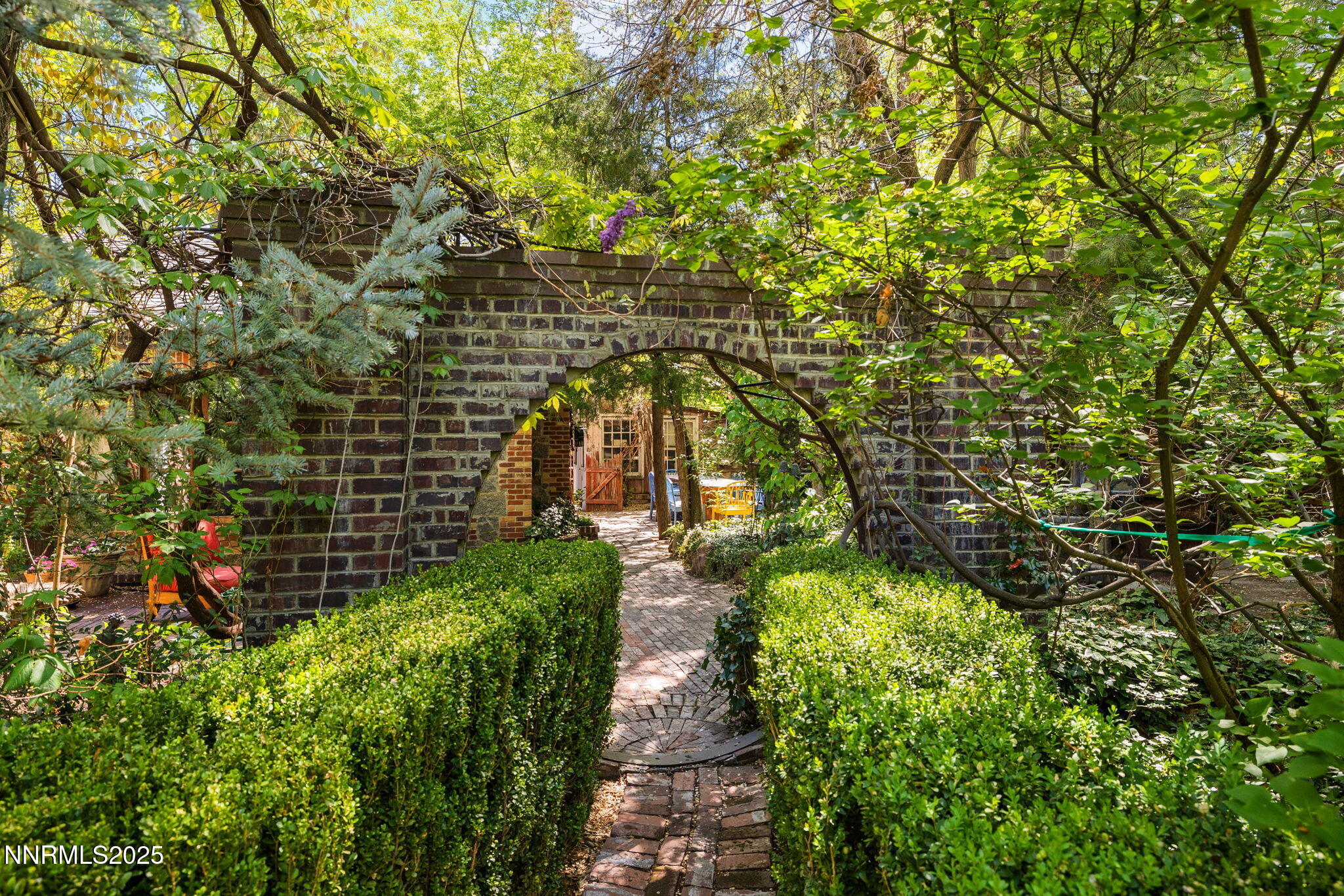 66-web-or-mls-1555 Marsh-44