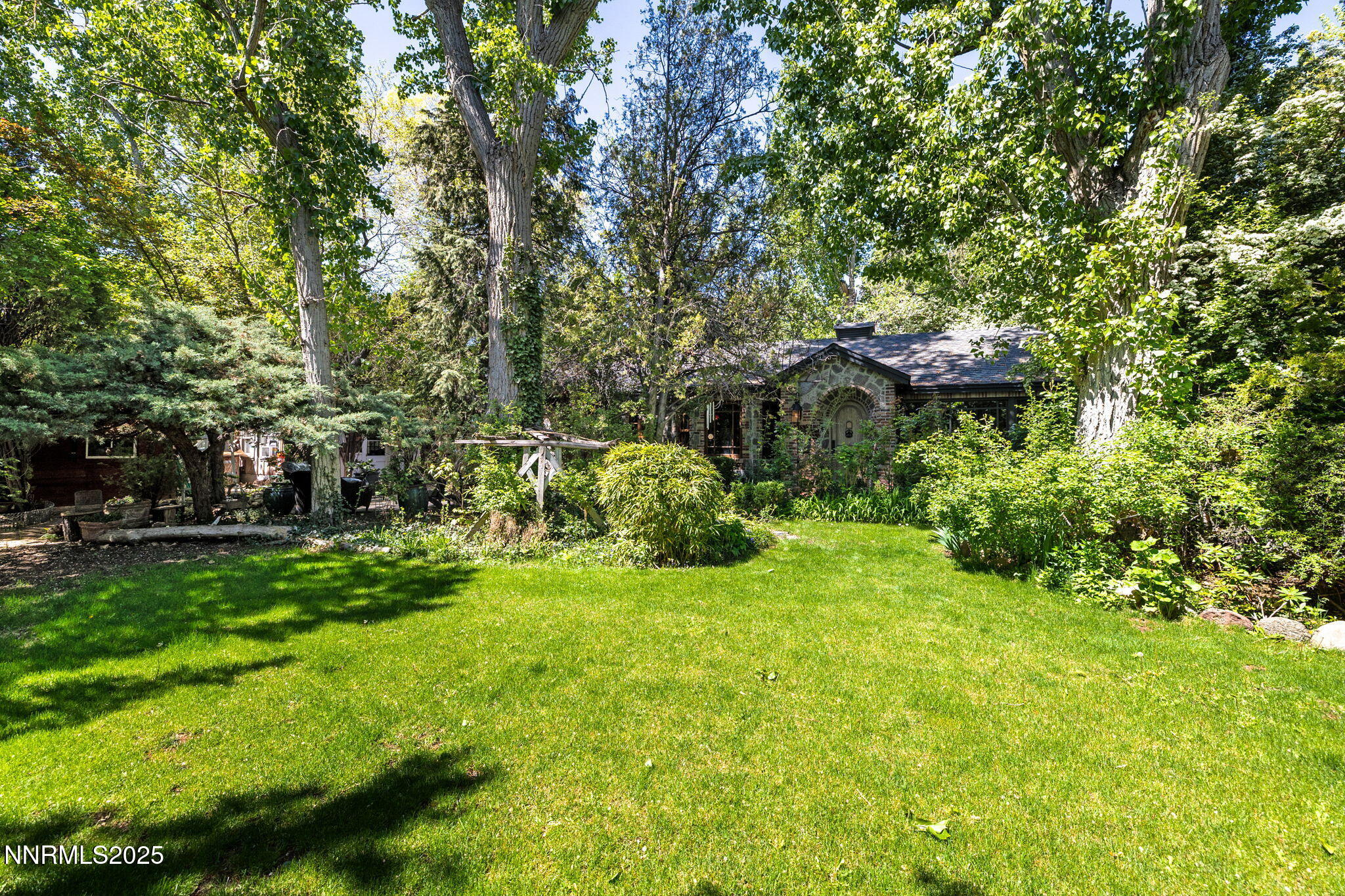 73-web-or-mls-1555 Marsh-51