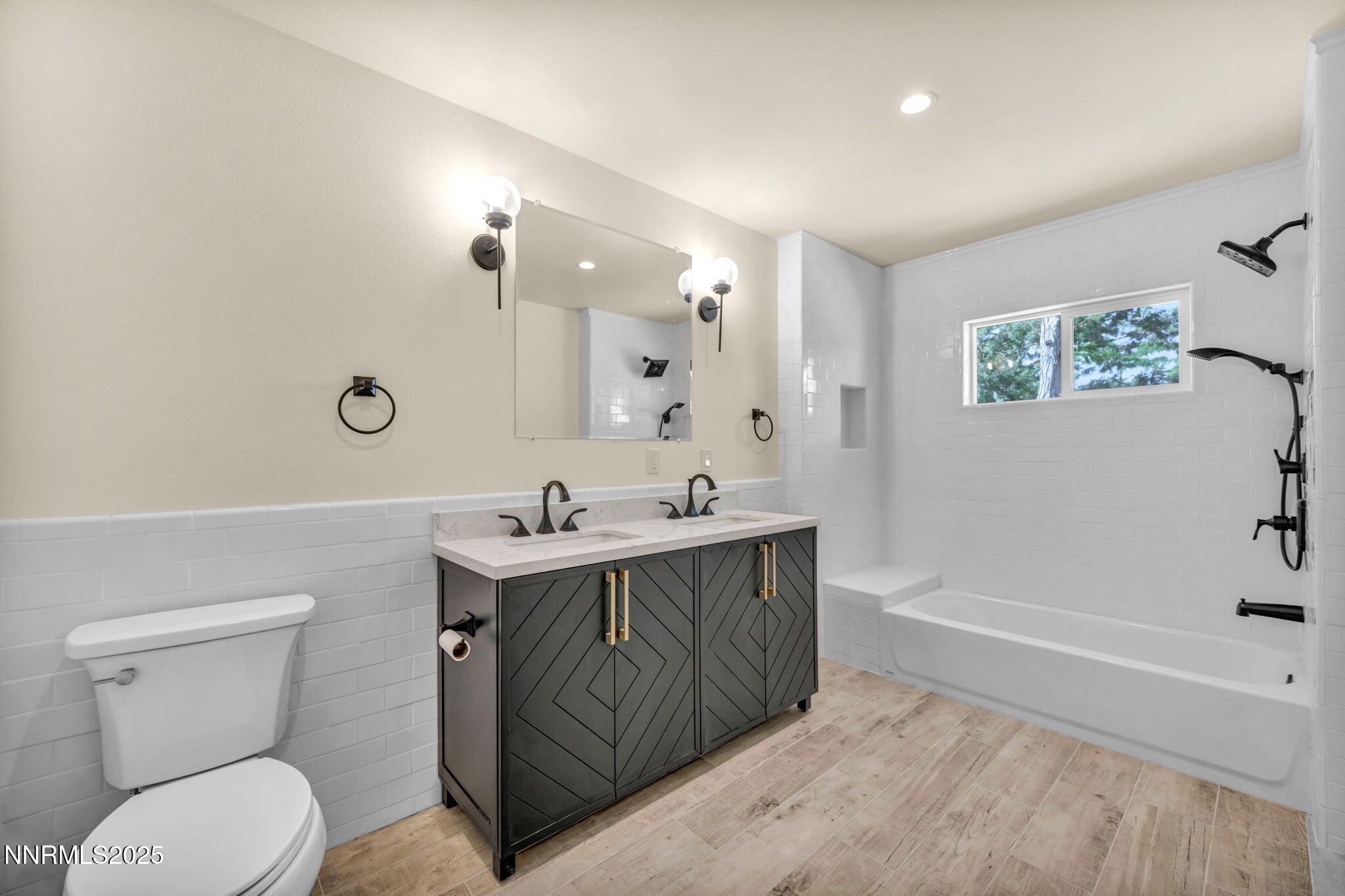 43-web-or-mls-547-n-river-ln