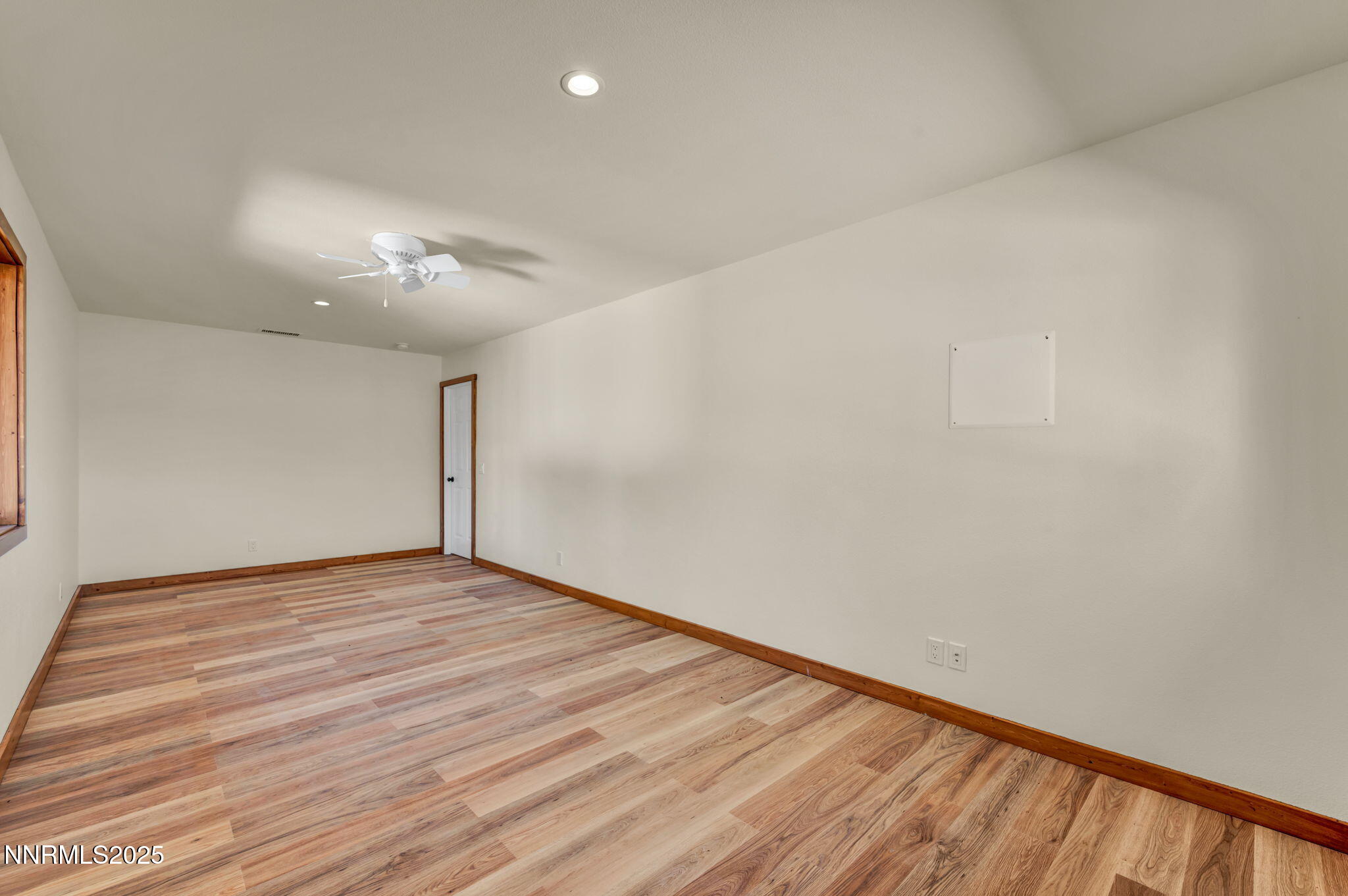 52-web-or-mls-547-n-river-ln