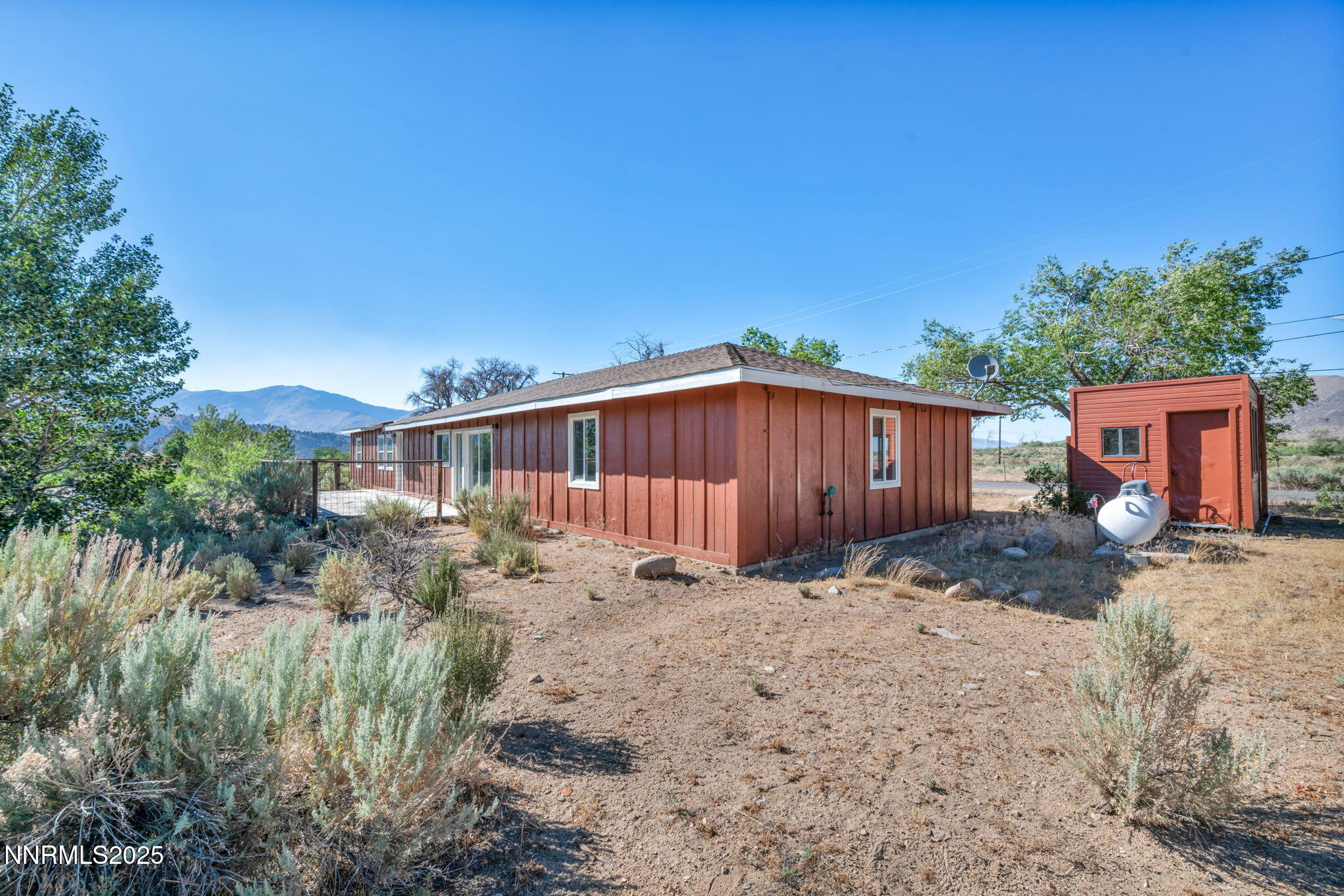 7-web-or-mls-547-n-river-ln