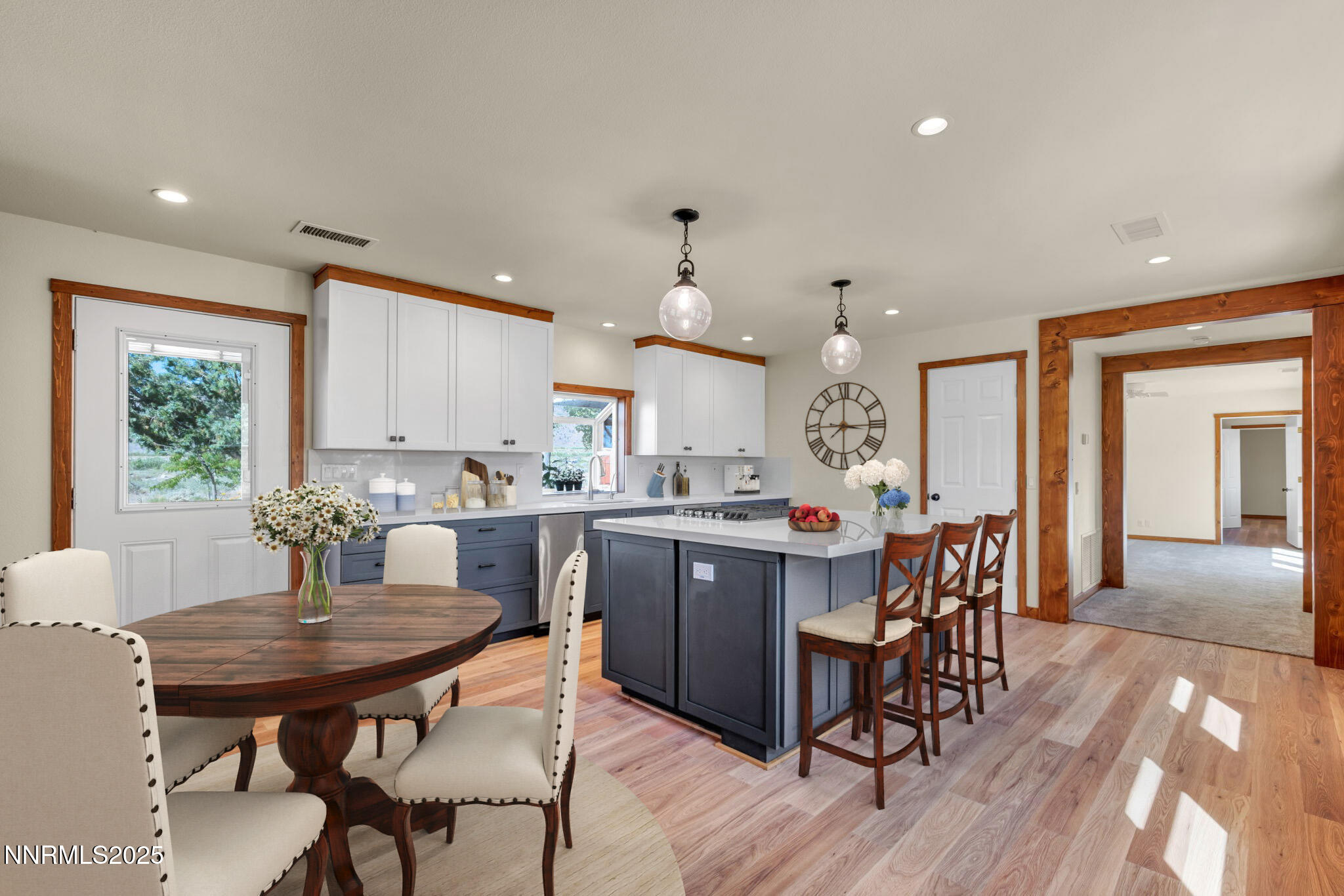 547 N River Ln Kitchen Staged