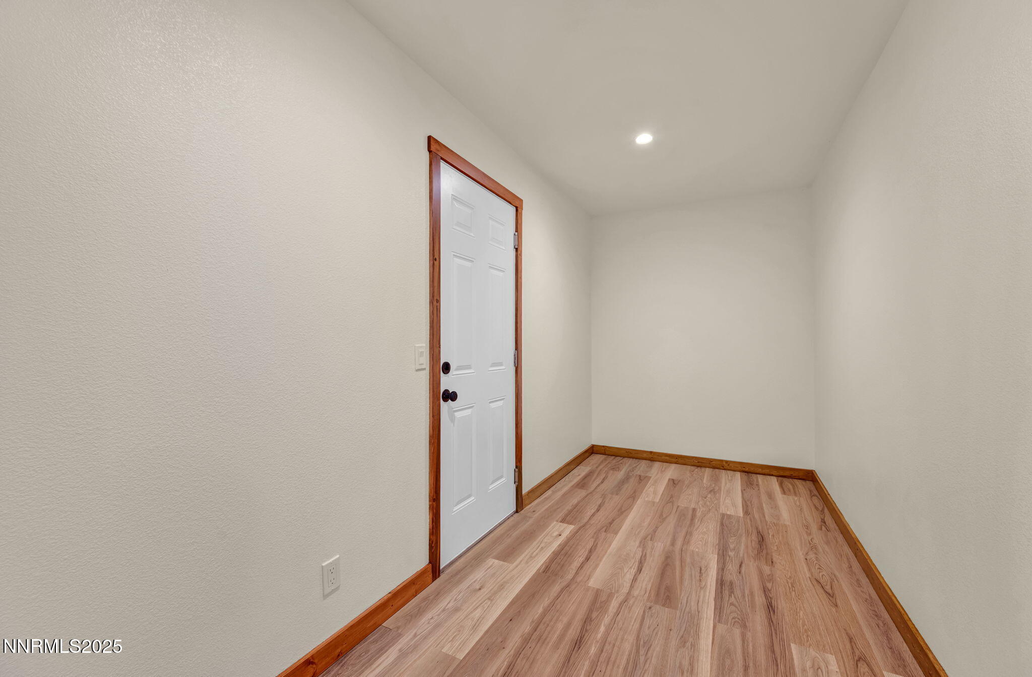 45-web-or-mls-547-n-river-ln