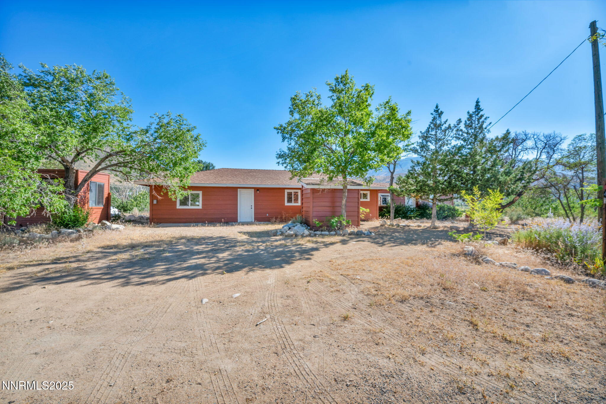 4-web-or-mls-547-n-river-ln
