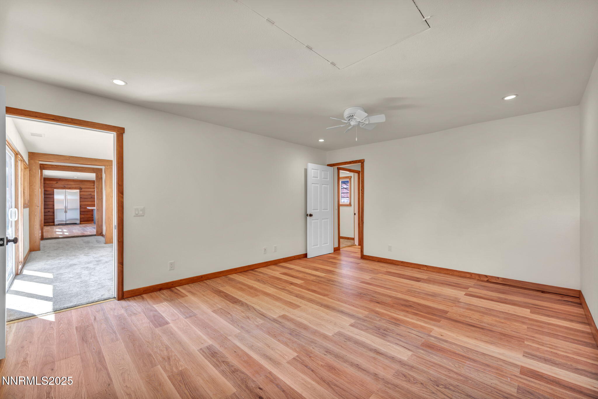 49-web-or-mls-547-n-river-ln