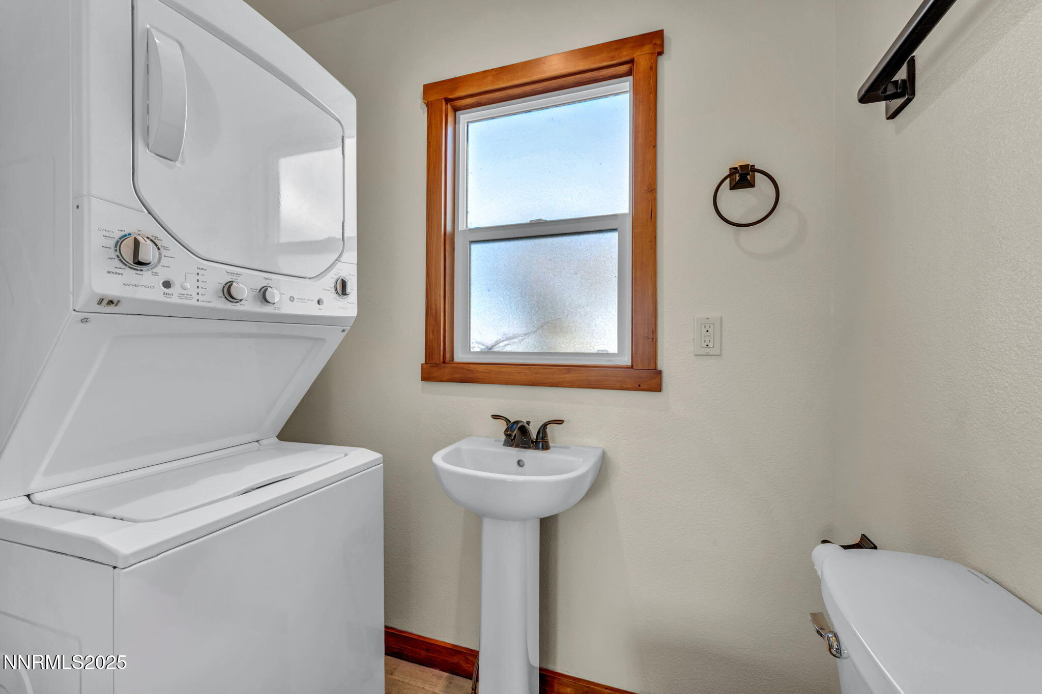 35-web-or-mls-547-n-river-ln