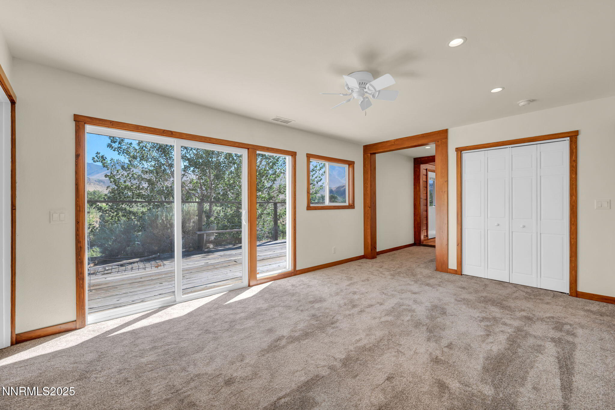 38-web-or-mls-547-n-river-ln