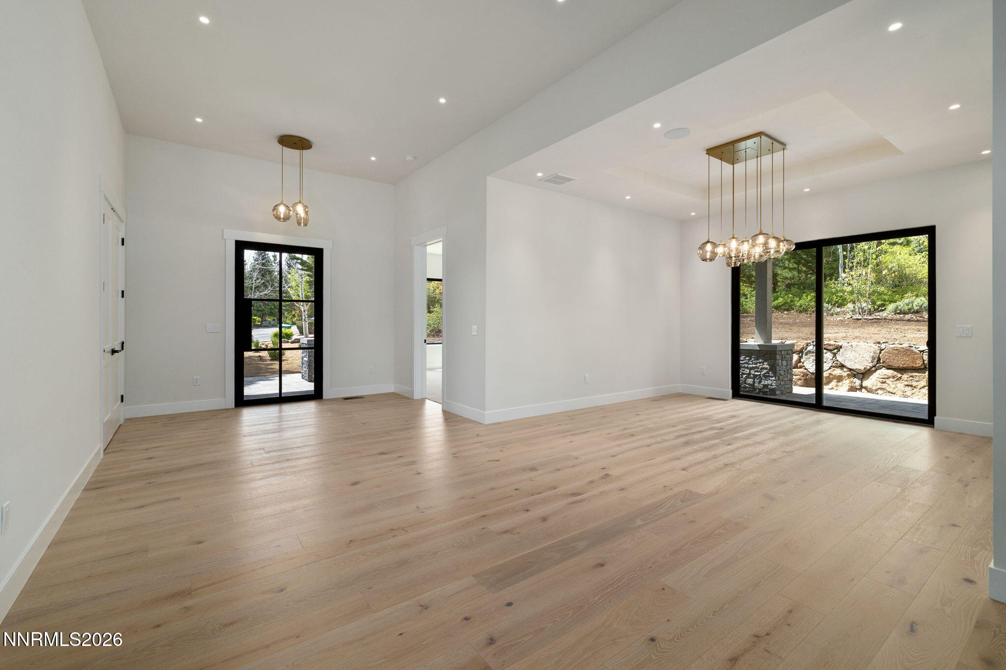 48-web-or-mls-5765 Florimont-17