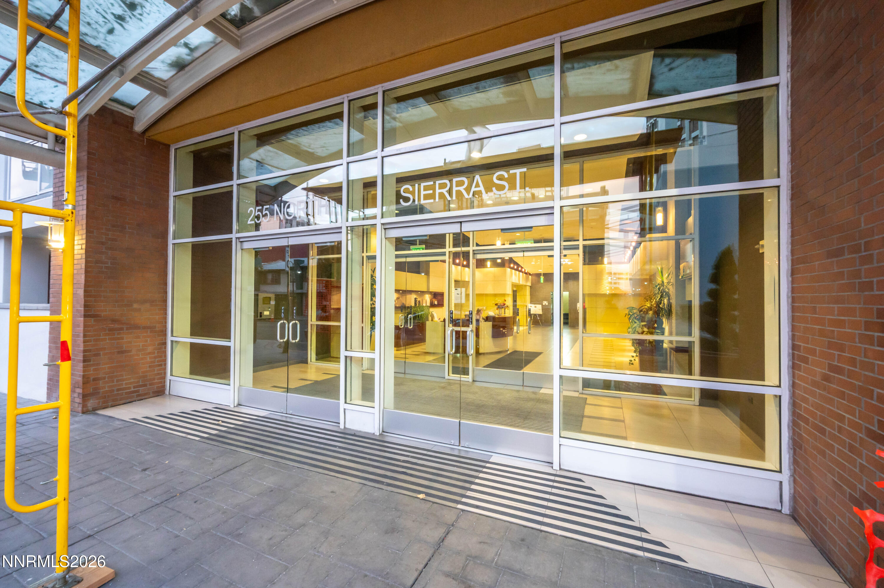 untitled-20jpg_53285688014_o