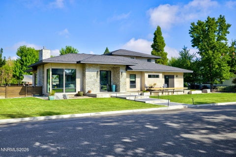 MLS: 260009061
