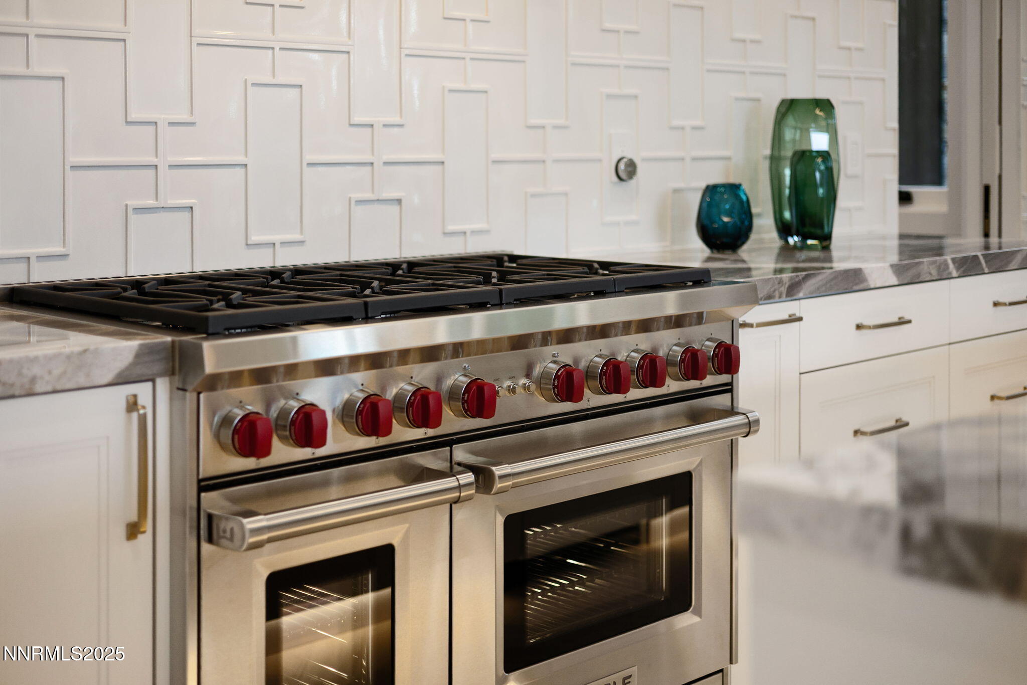 89-web-or-mls-3363 Golf Club Dr-59