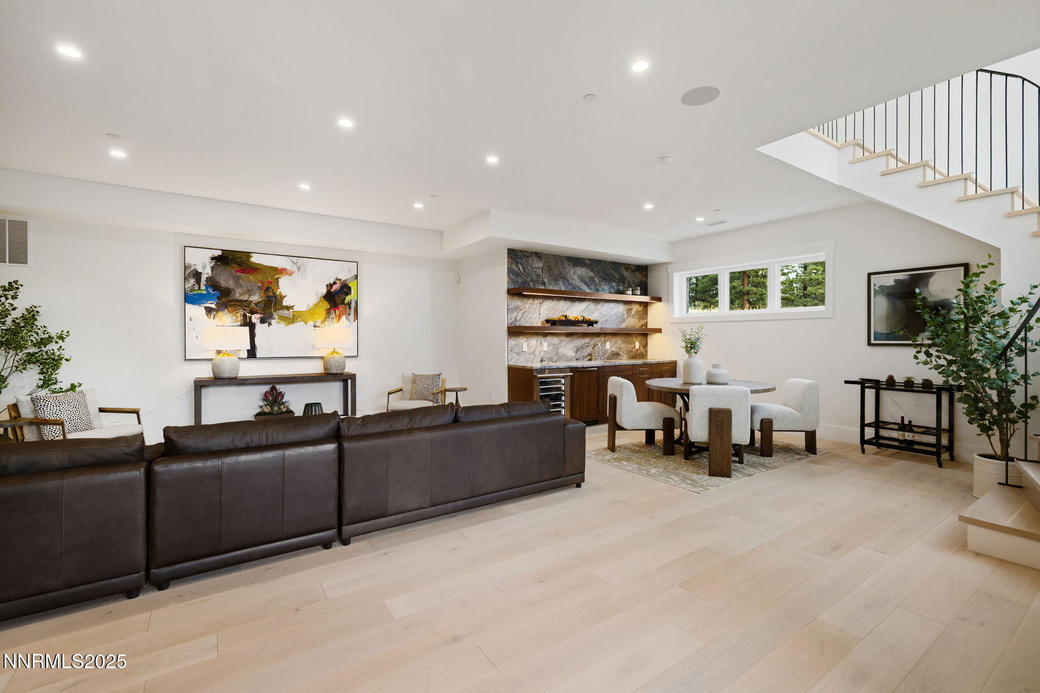 76-web-or-mls-3363 Golf Club Dr-46