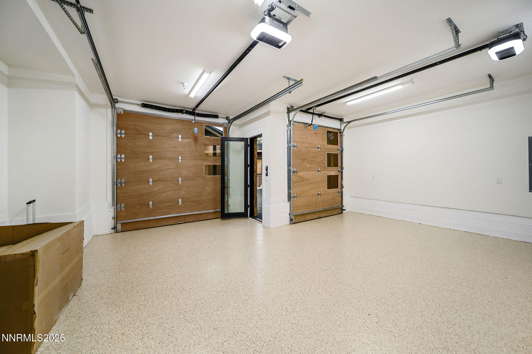 107-web-or-mls-3363 Golf Club Dr-77