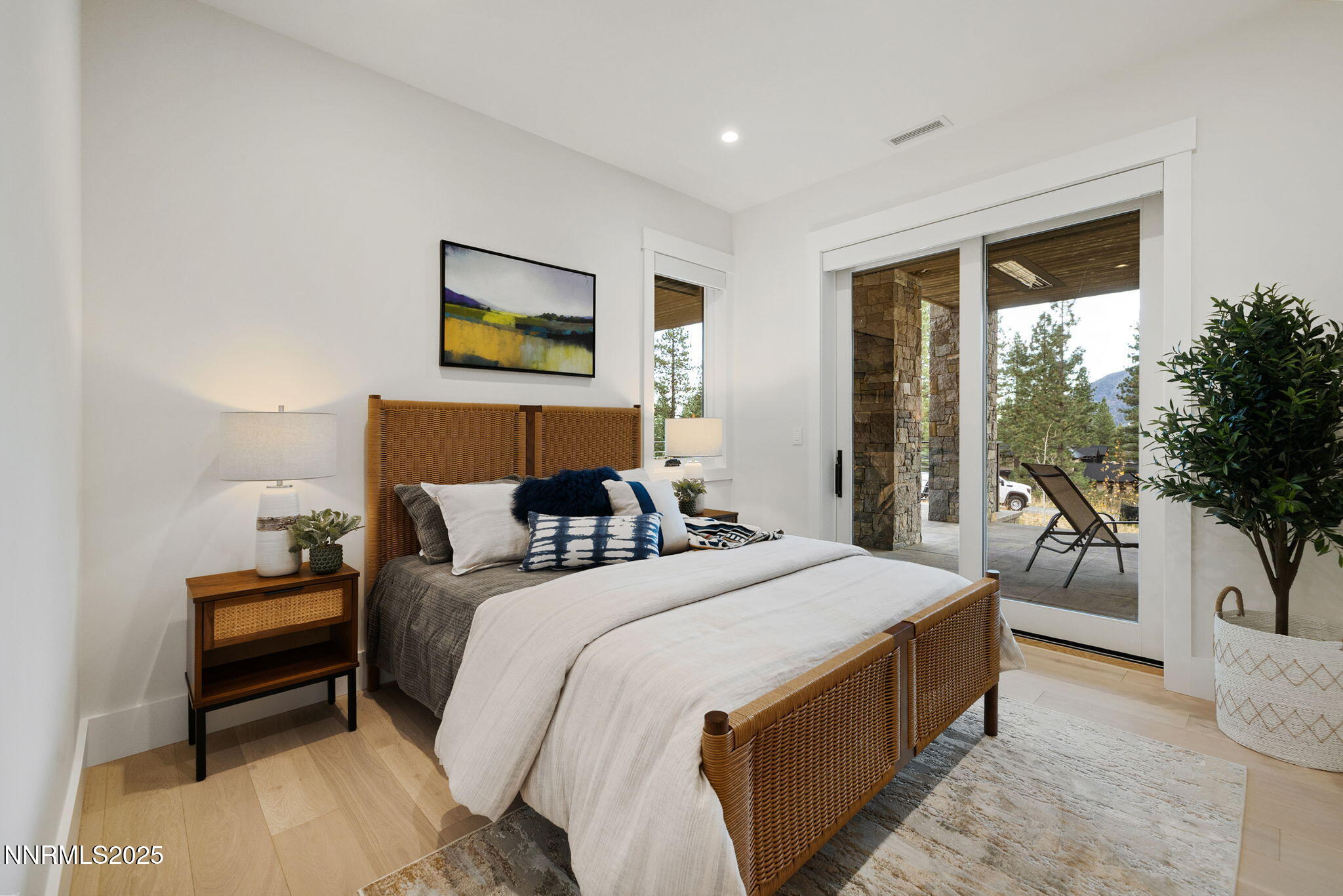 79-web-or-mls-3363 Golf Club Dr-49