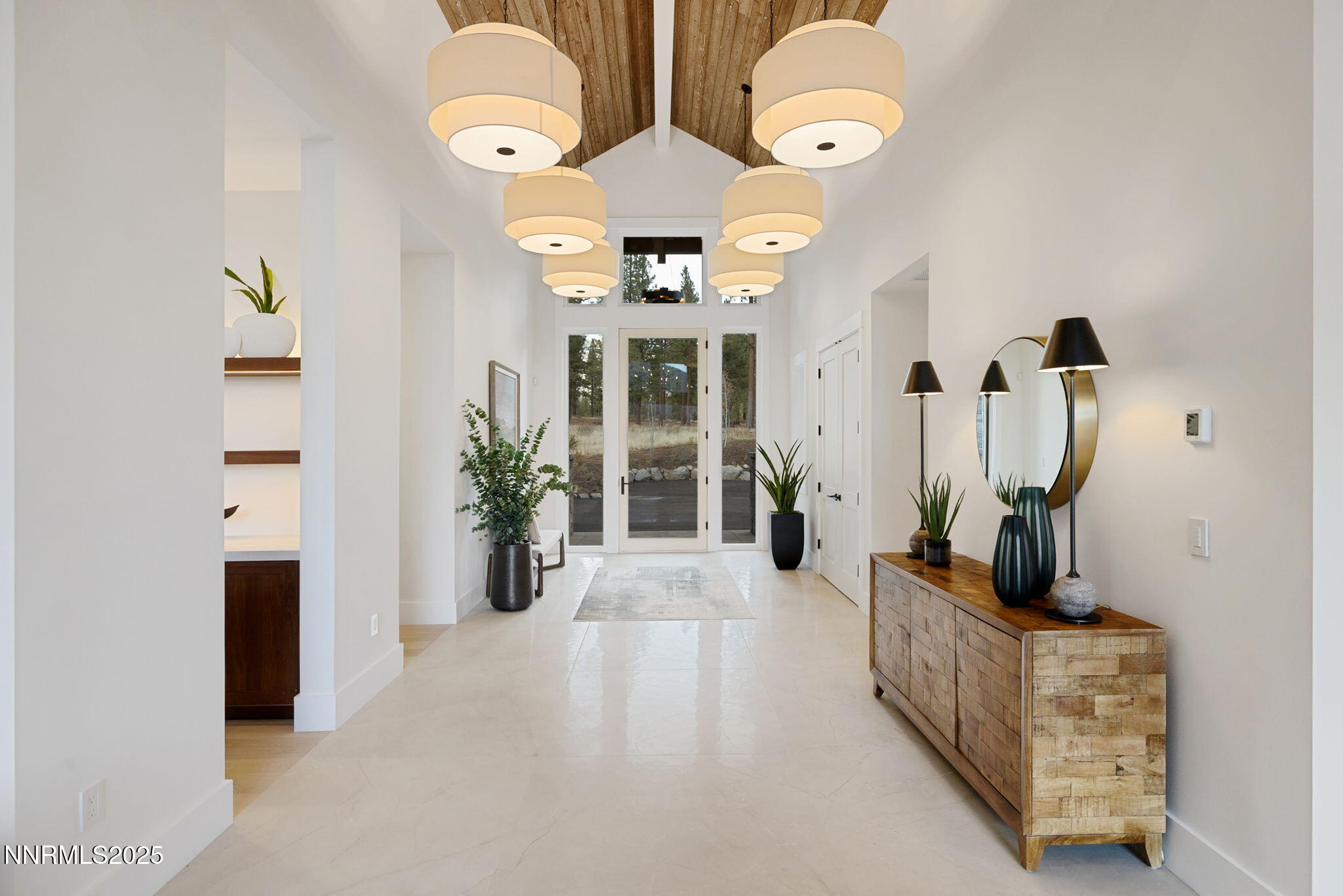 38-web-or-mls-3363 Golf Club Dr-8