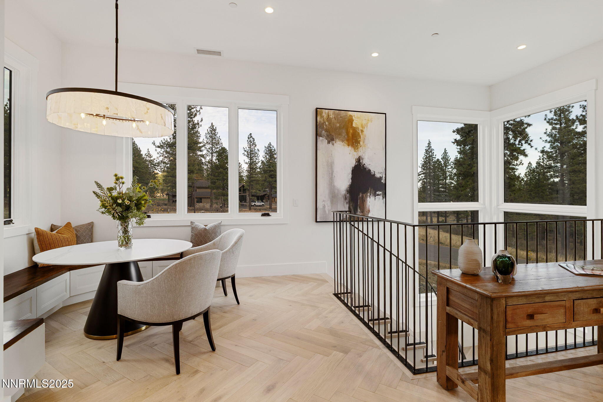 48-web-or-mls-3363 Golf Club Dr-18