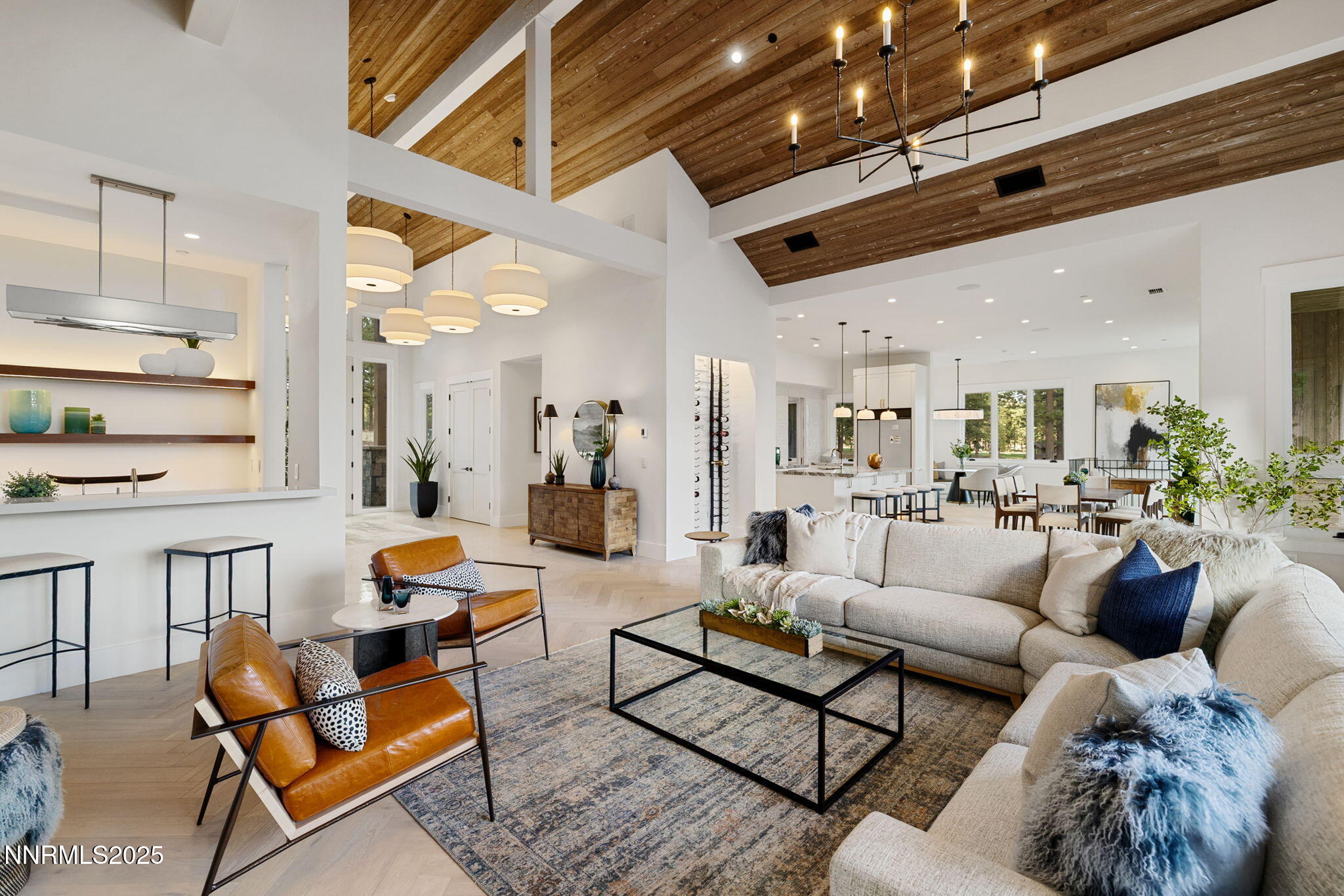 45-web-or-mls-3363 Golf Club Dr-9