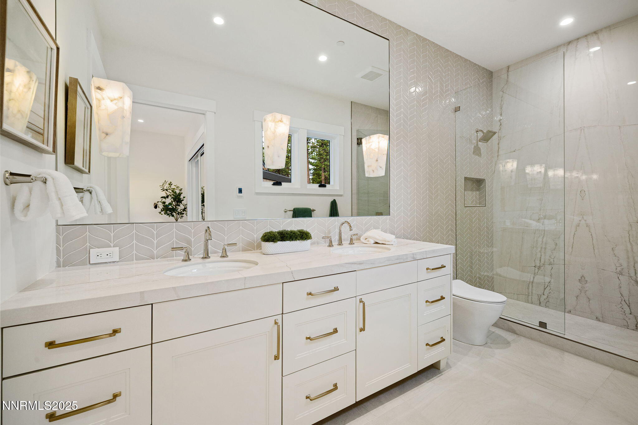 60-web-or-mls-3363 Golf Club Dr-31