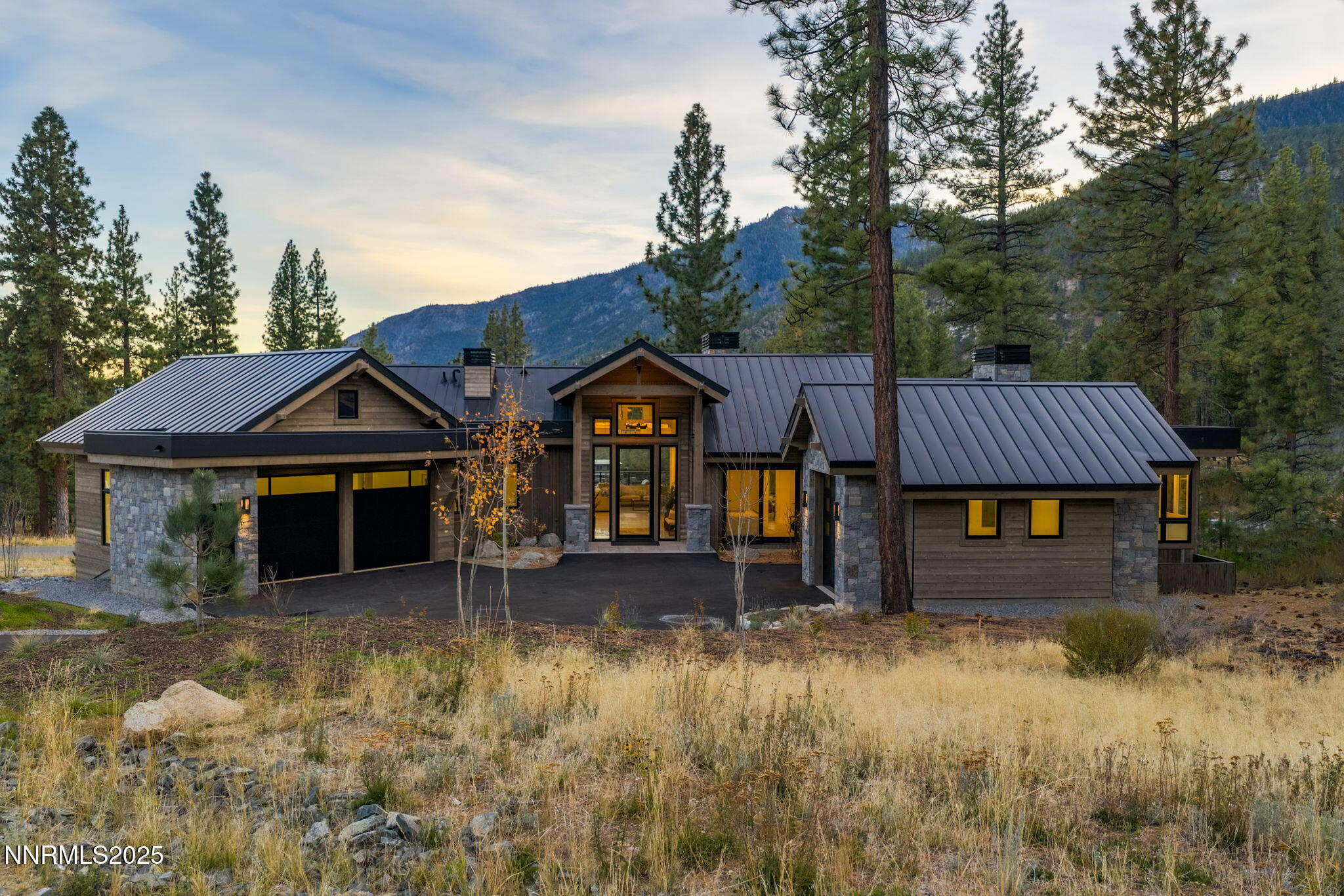 18-web-or-mls-3363 Golf Club Dr Drone_-1