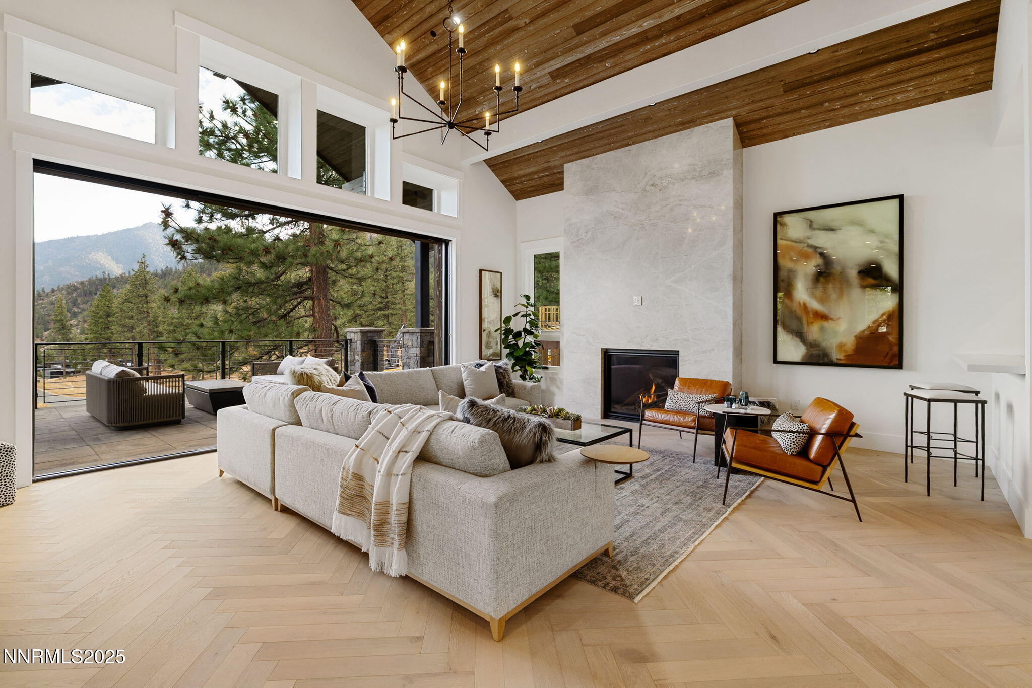 34-web-or-mls-3363 Golf Club Dr-5