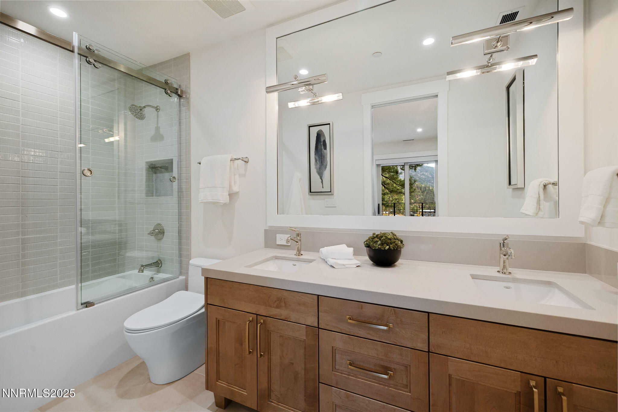 81-web-or-mls-3363 Golf Club Dr-51