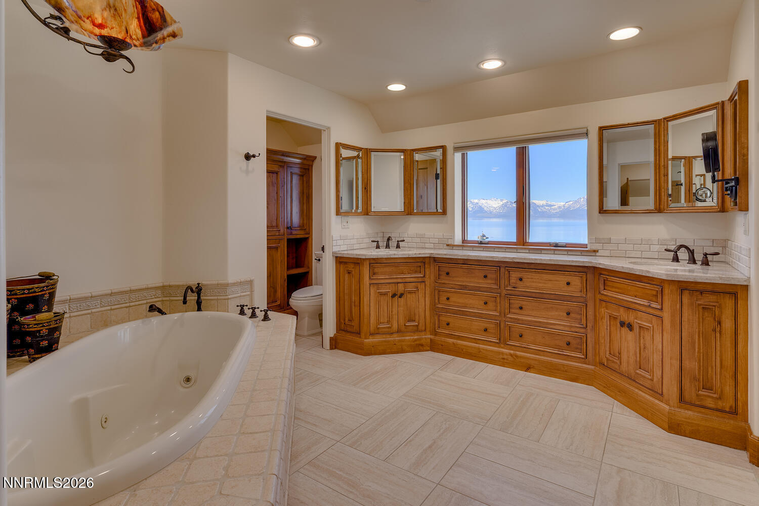 16 18 Stone Creek Ln-large-033-033-Prim