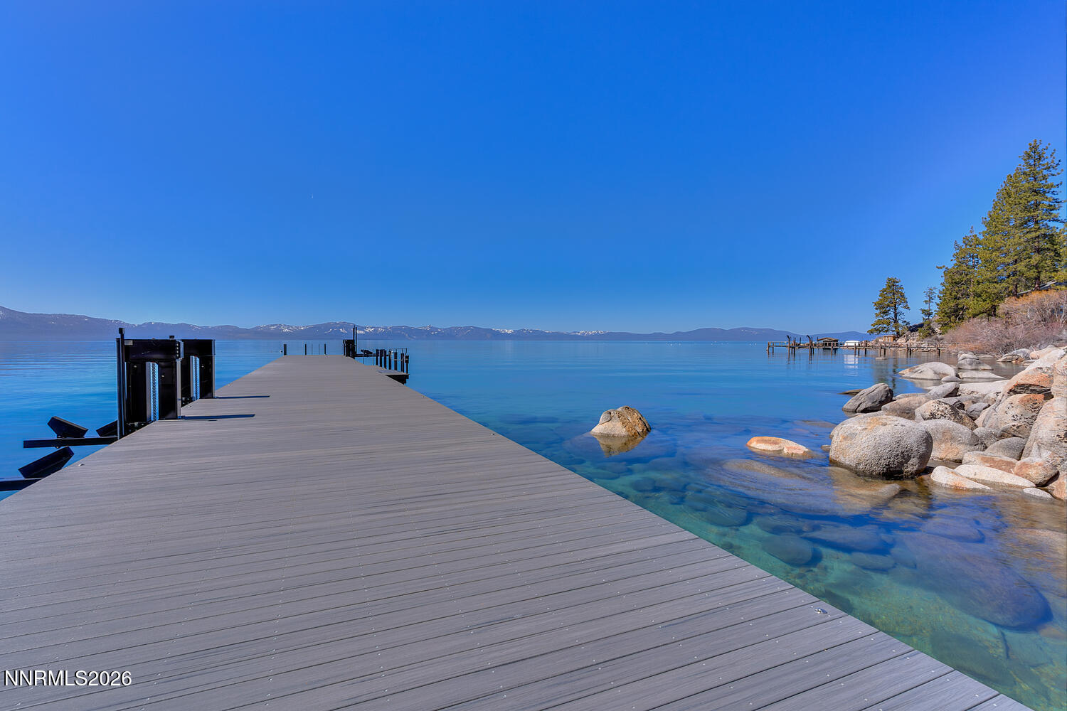 16 18 Stone Creek Ln-large-053-067-Pier