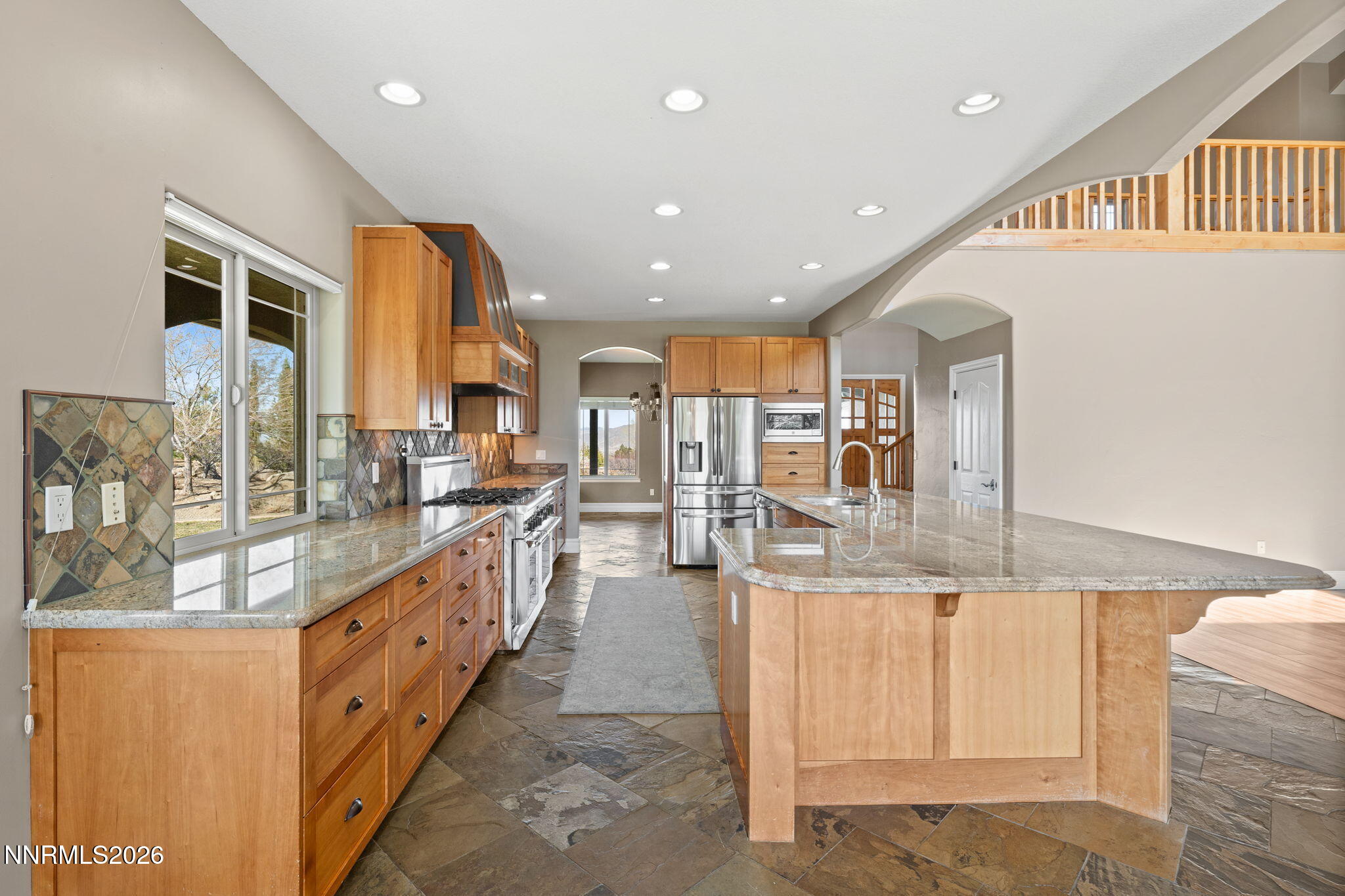 11-web-or-mls-2220 Whites Creek Lane Ren