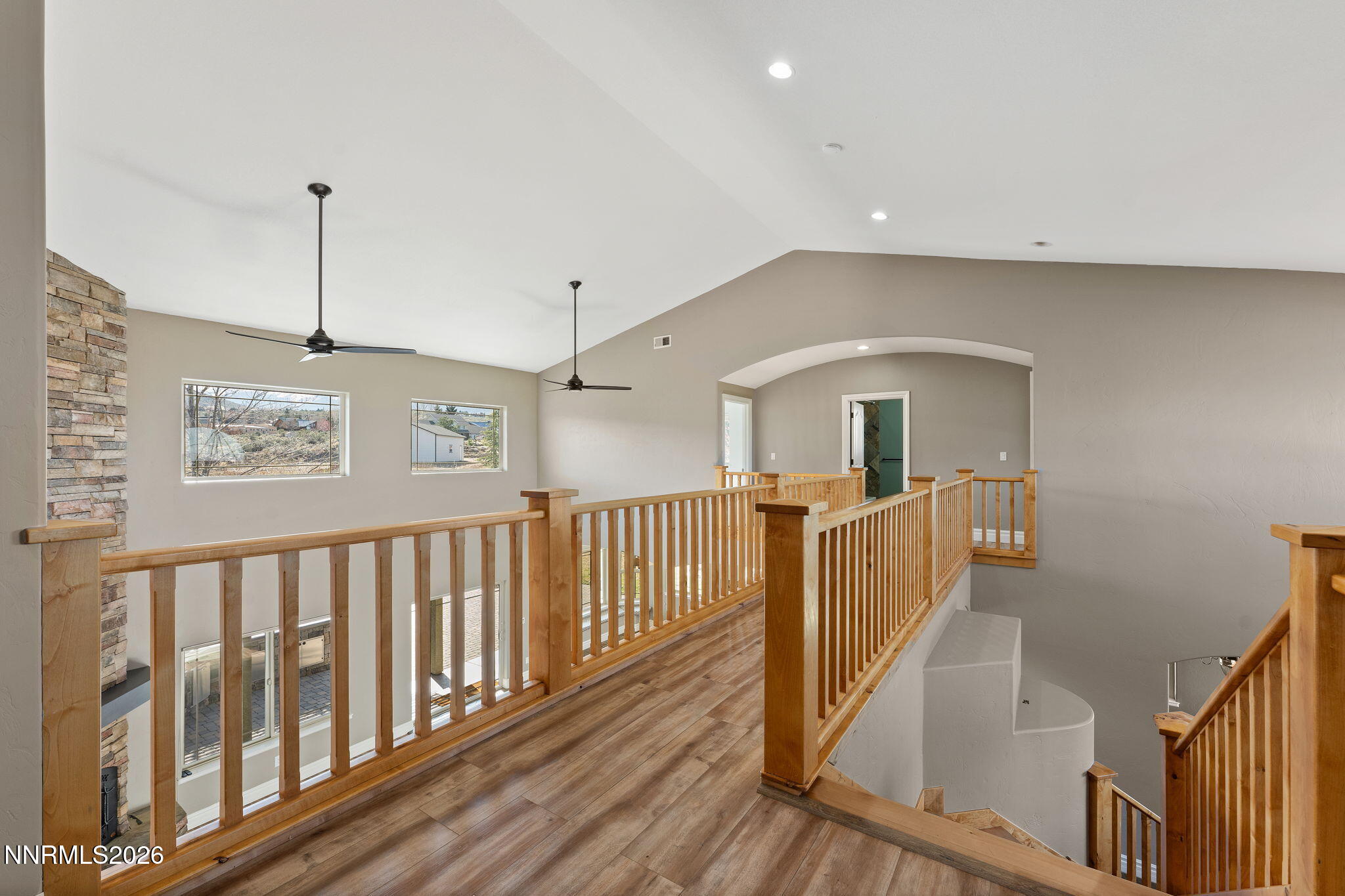 28-web-or-mls-2220 Whites Creek Lane Ren