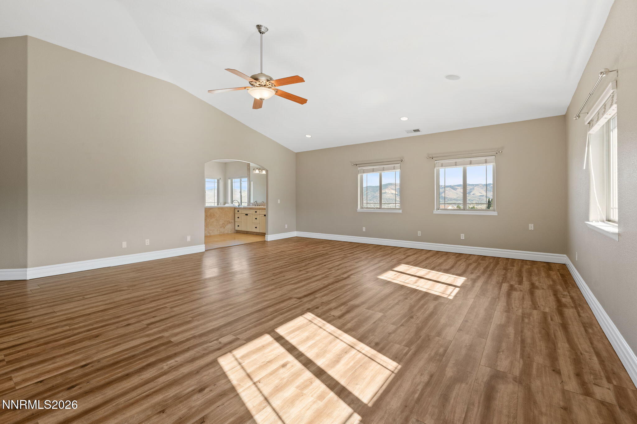 31-web-or-mls-2220 Whites Creek Lane Ren