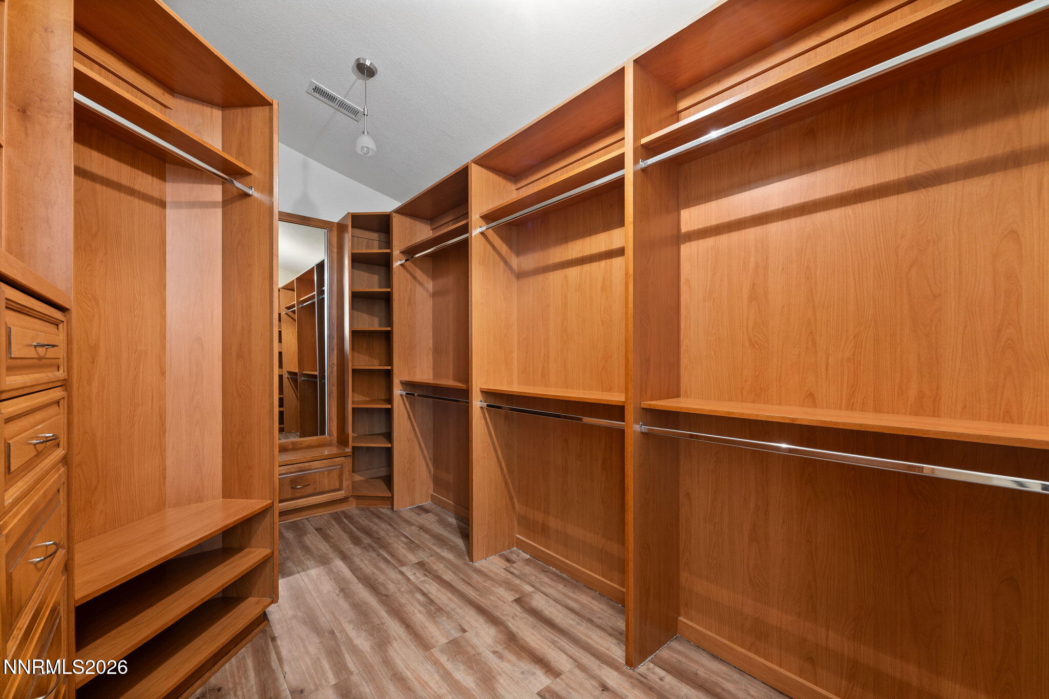 36-web-or-mls-2220 Whites Creek Lane Ren