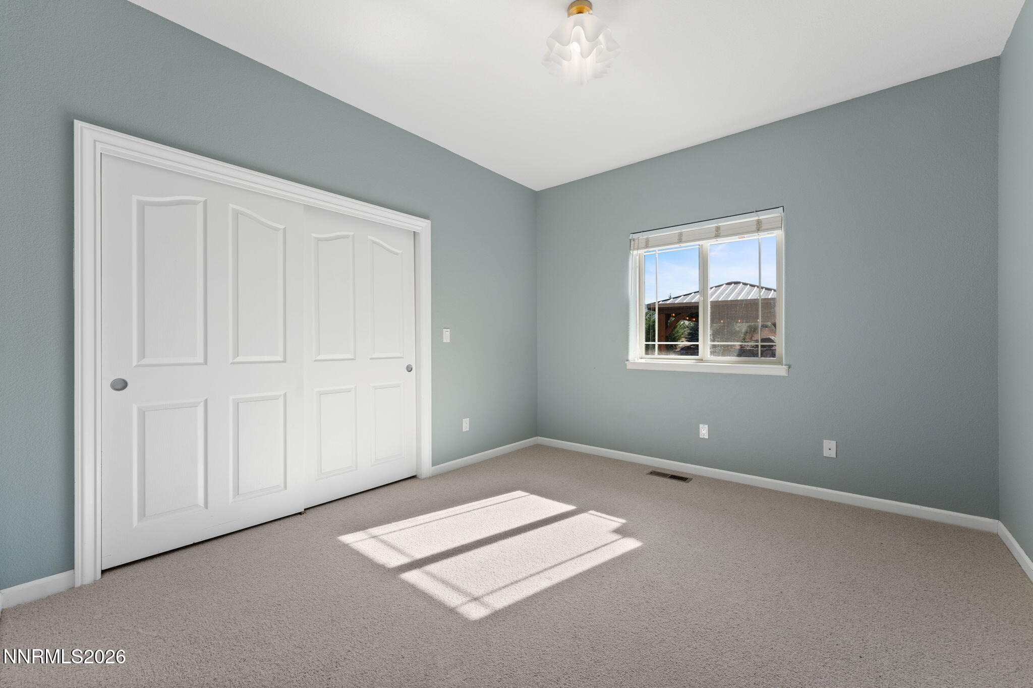 18-web-or-mls-2220 Whites Creek Lane Ren