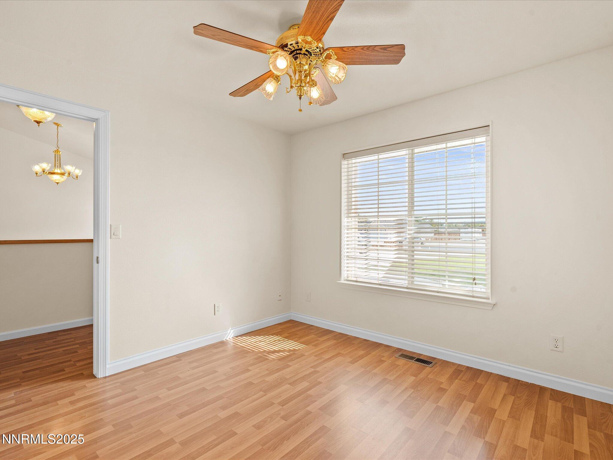 035-696 Sunrise Terrace-NEW-125