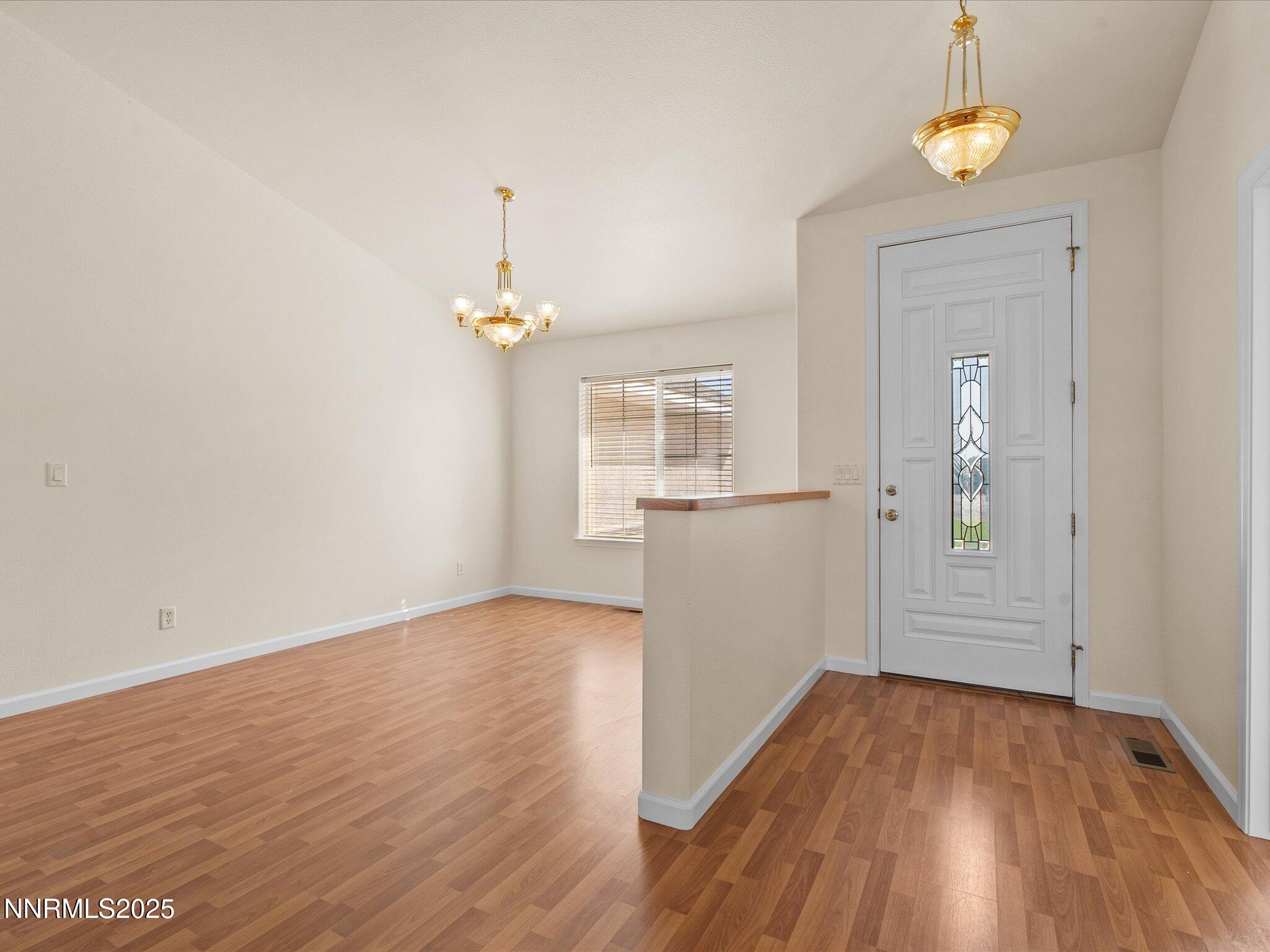 010-696 Sunrise Terrace-NEW-100