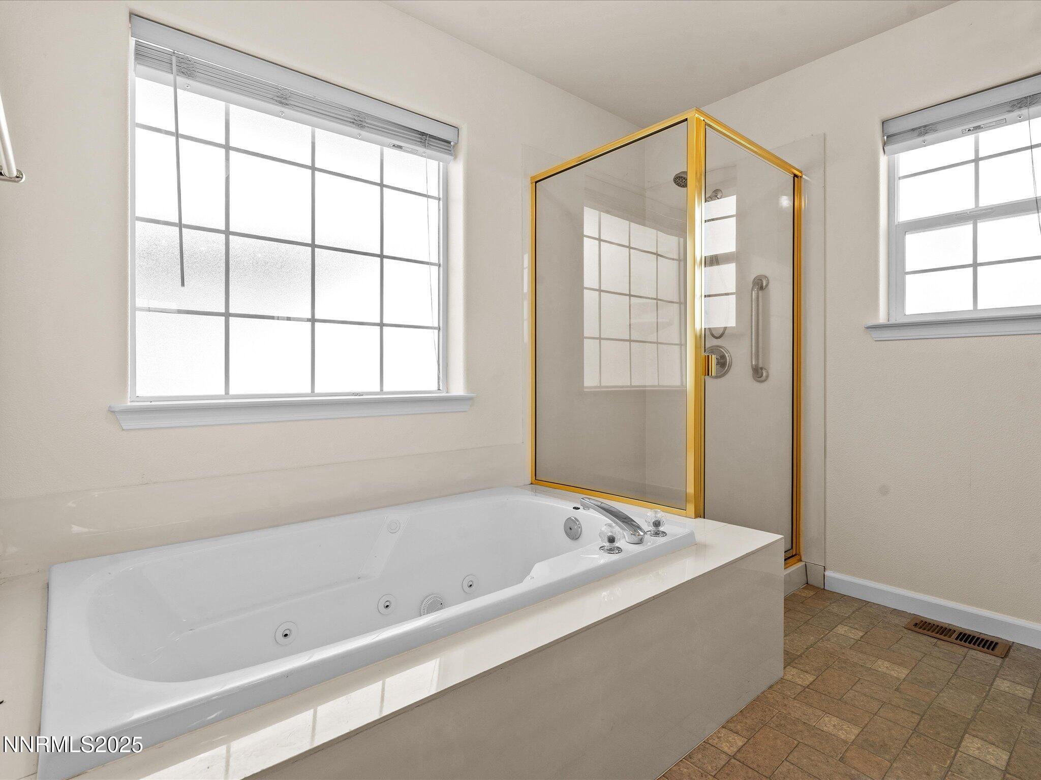 018-696 Sunrise Terrace-NEW-108