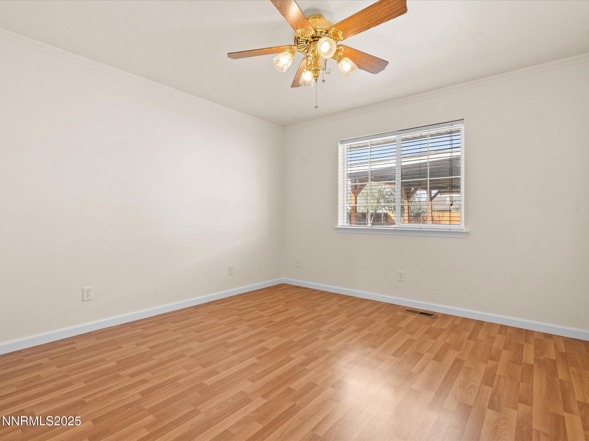 040-696 Sunrise Terrace-NEW-130