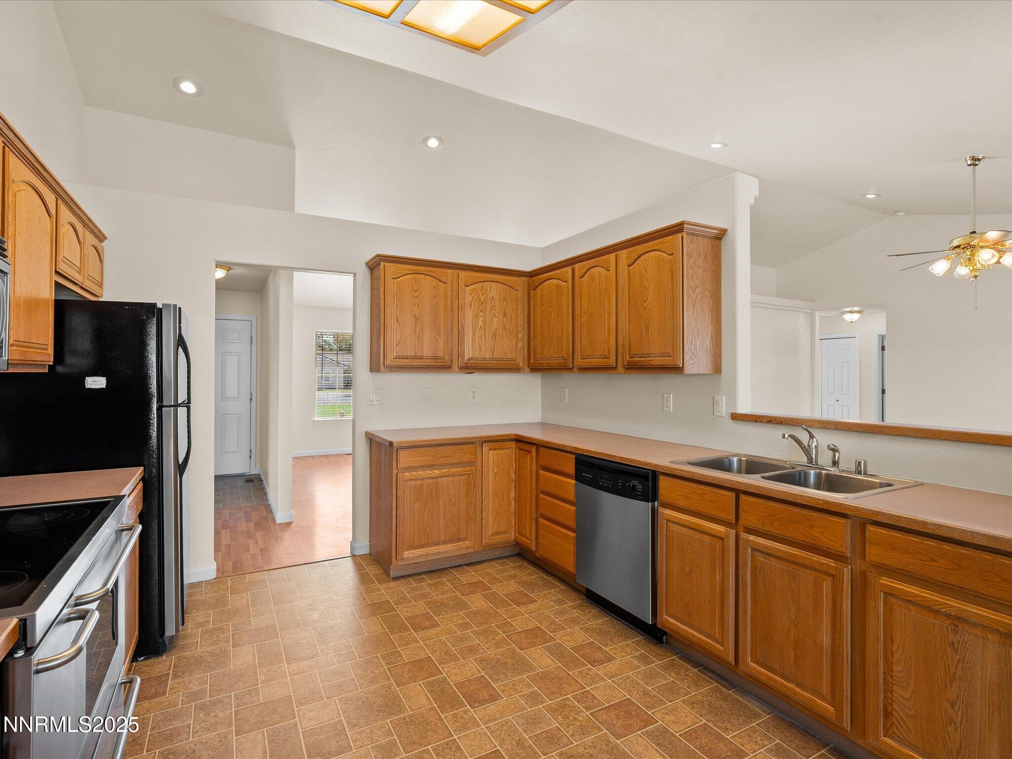 024-696 Sunrise Terrace-NEW-114