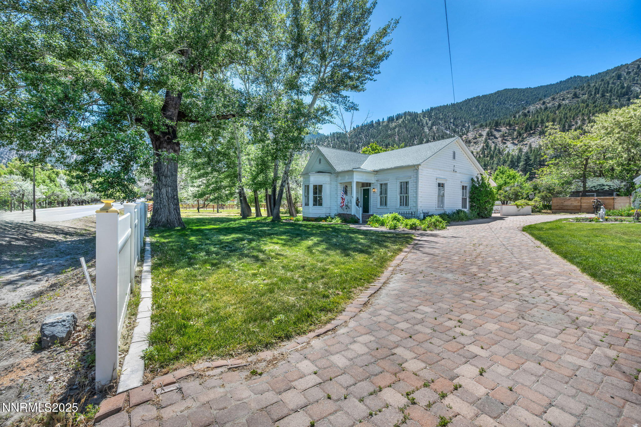 5-web-or-mls-2350-jacks-valley-rd