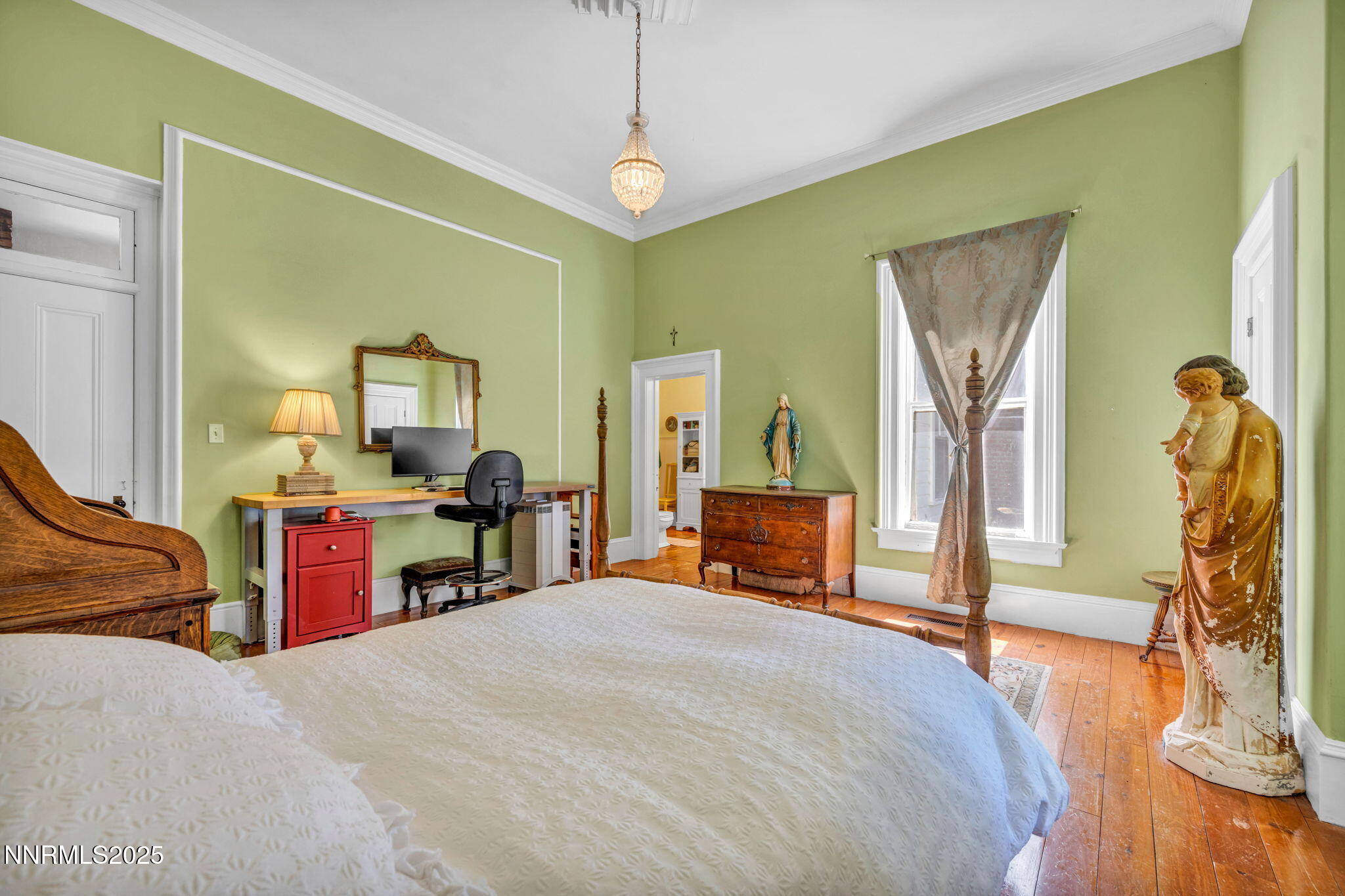 73-web-or-mls-2350-jacks-valley-rd